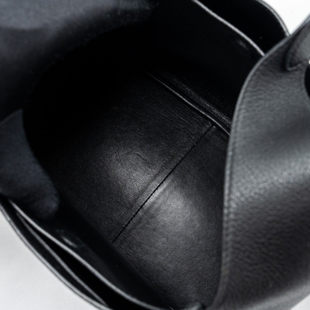 prada-medium-leather-tote-black-shw