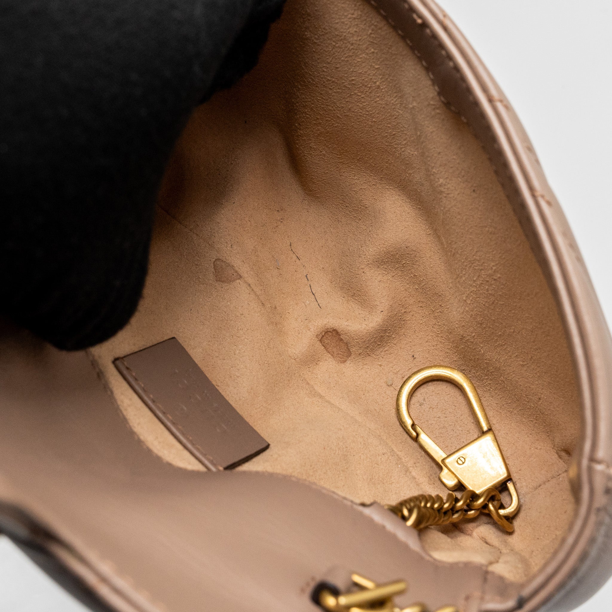 gucci-super-mini-gg-marmont-calfskin-beige-ghw