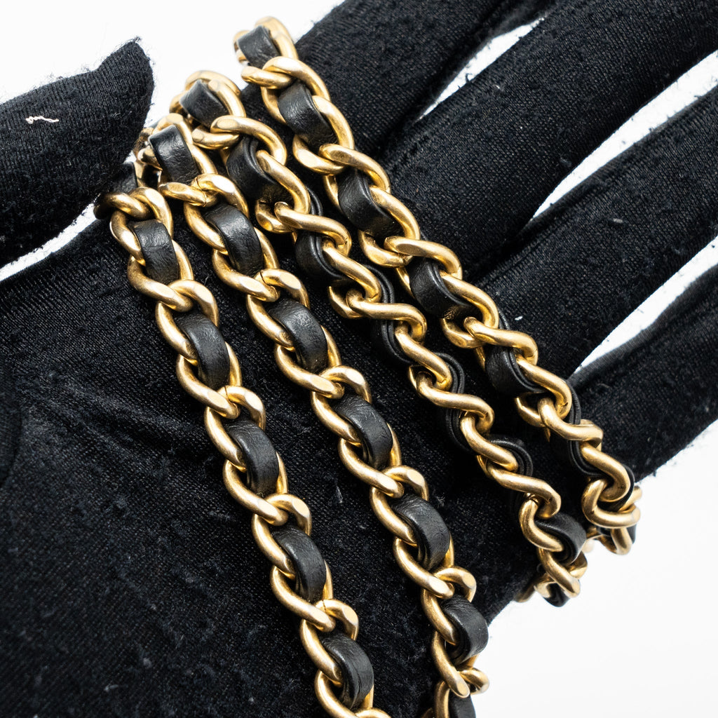 chanel-2-55-reissue-lucky-charms-wallet-on-chain-aged-calfskin-black-ghw