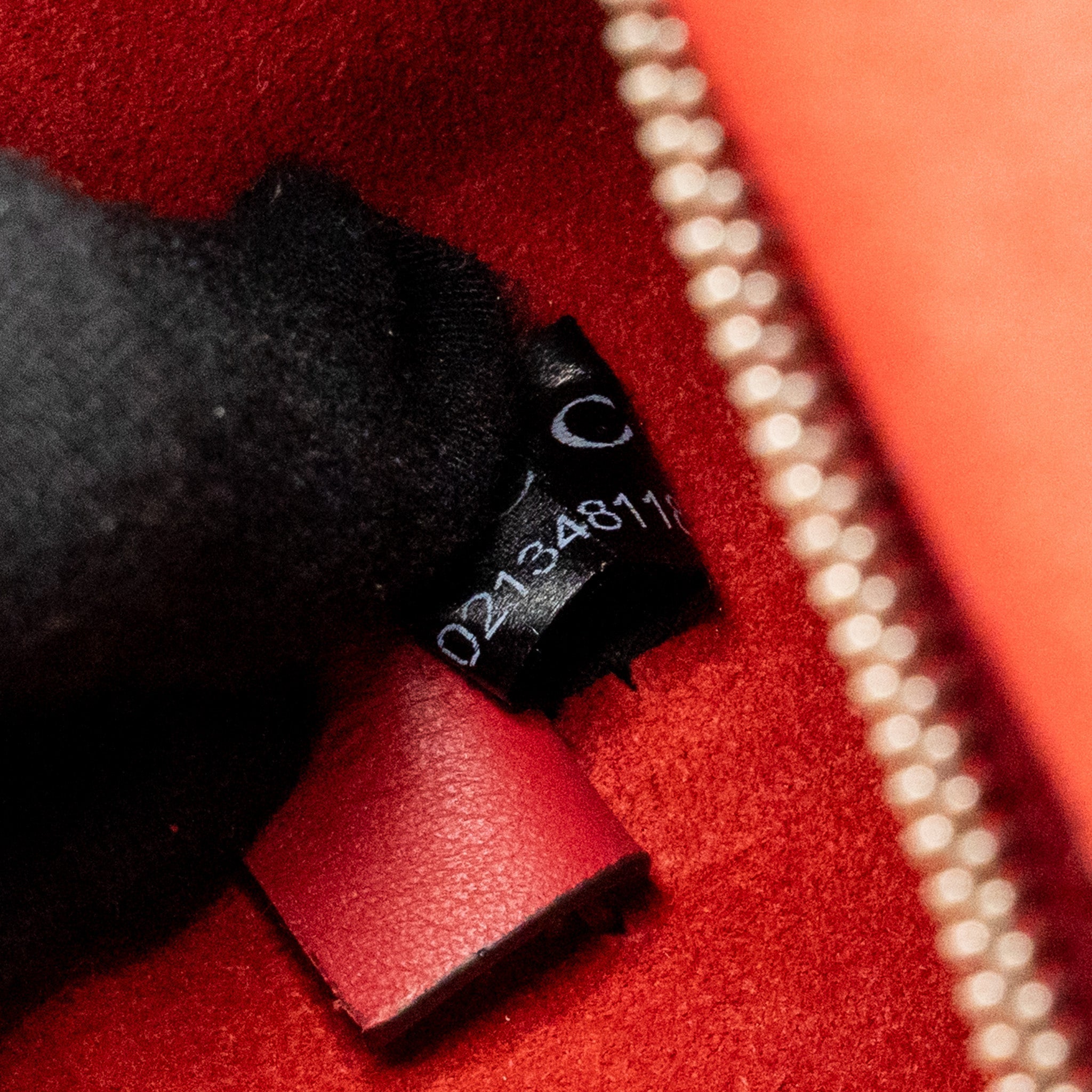 gucci-small-dionysus-shoulder-bag-gg-supreme-canvas-suede-red-shw