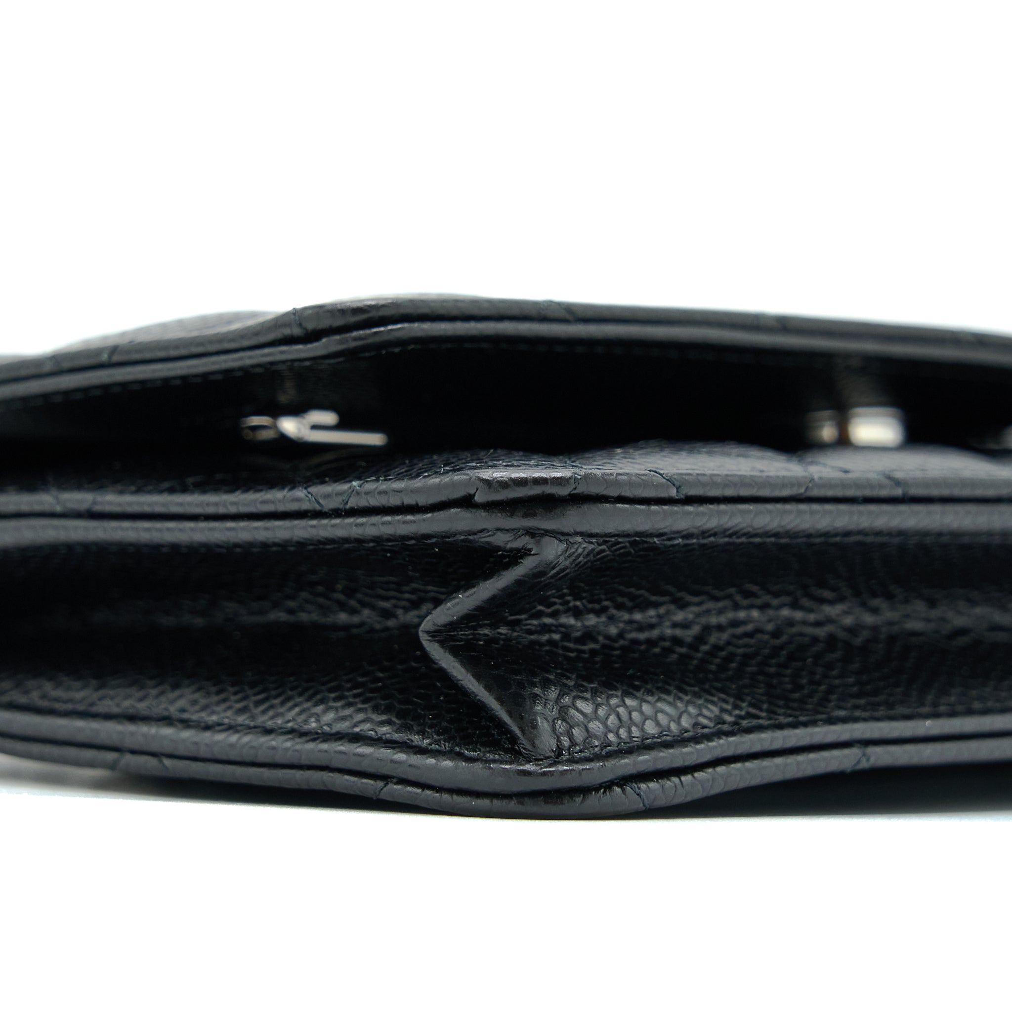 chanel-classic-wallet-on-chain-caviar-black-shw-microchip-2