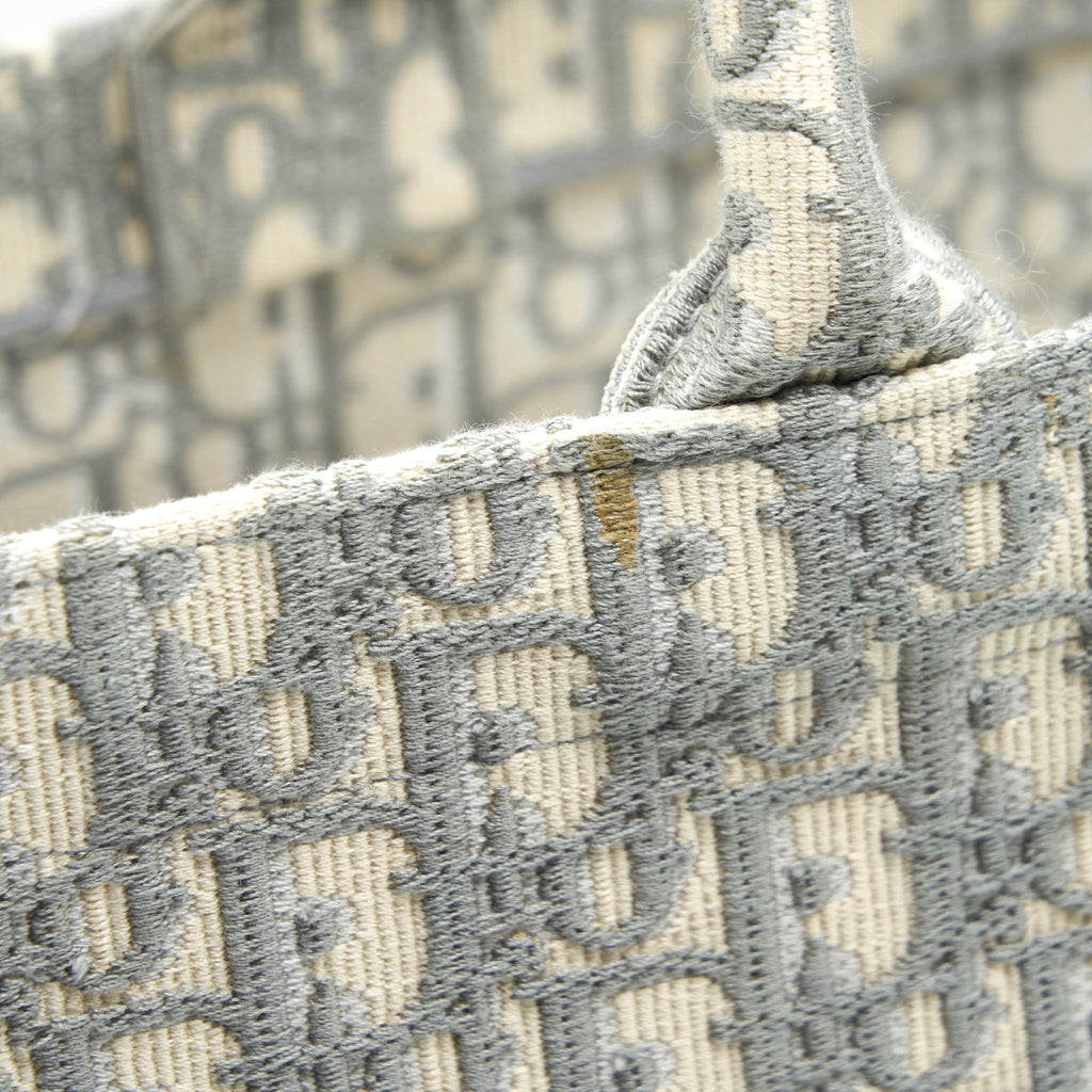 dior-large-dior-book-tote-grey-oblique-embroidery