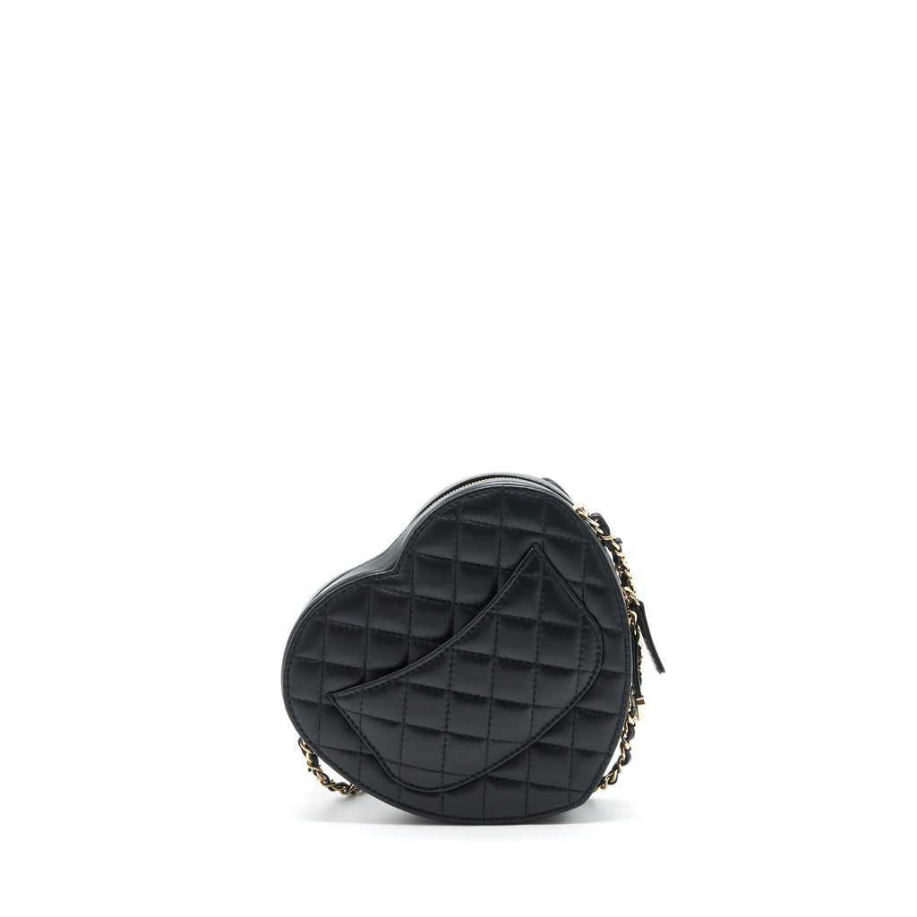 chanel-22s-heart-bag-lambskin-black-lghw-microchip-1