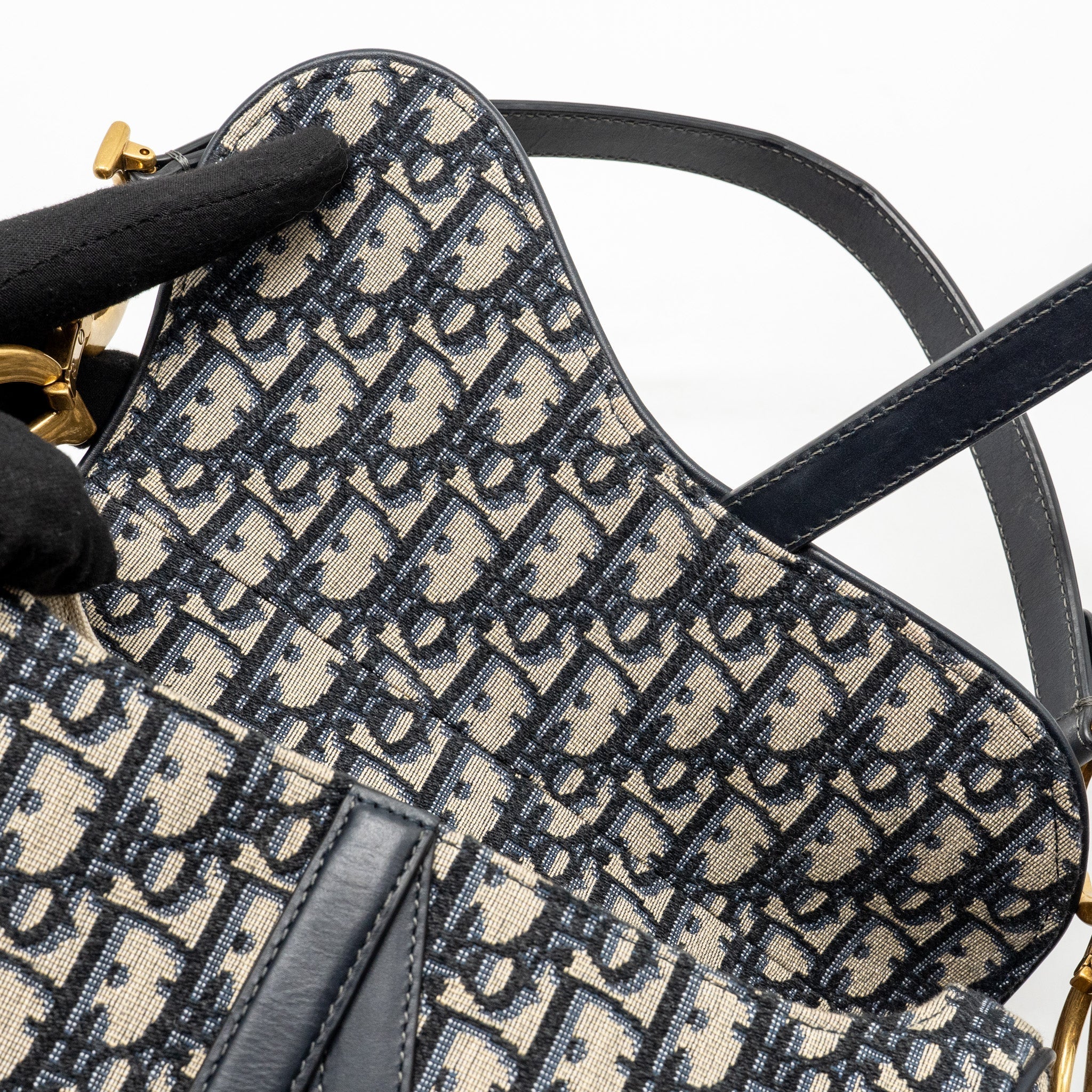 dior-medium-saddle-bag-blue-oblique-canvas-calfskin-ghw