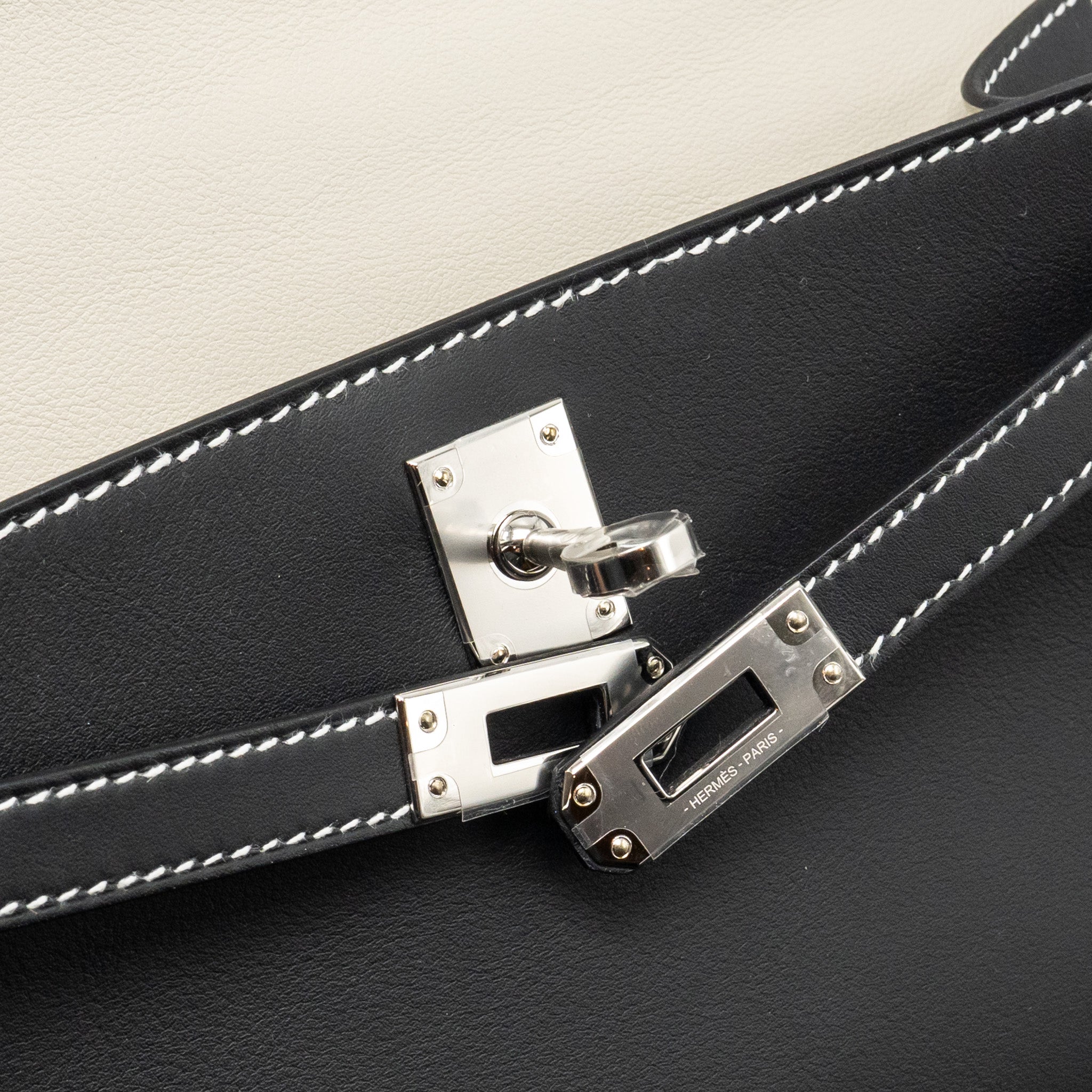 hermes-kelly-pochette-special-order-swift-black-gris-perle-shw-stamp-k