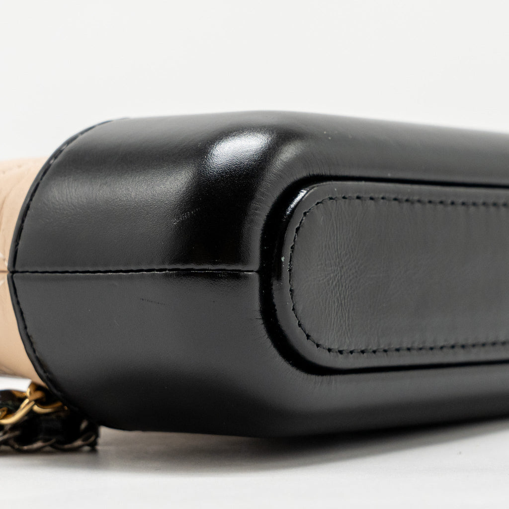 chanel-gabrielle-double-zip-clutch-on-chain-calfskin-beige-black-multicolor-hardware-copy