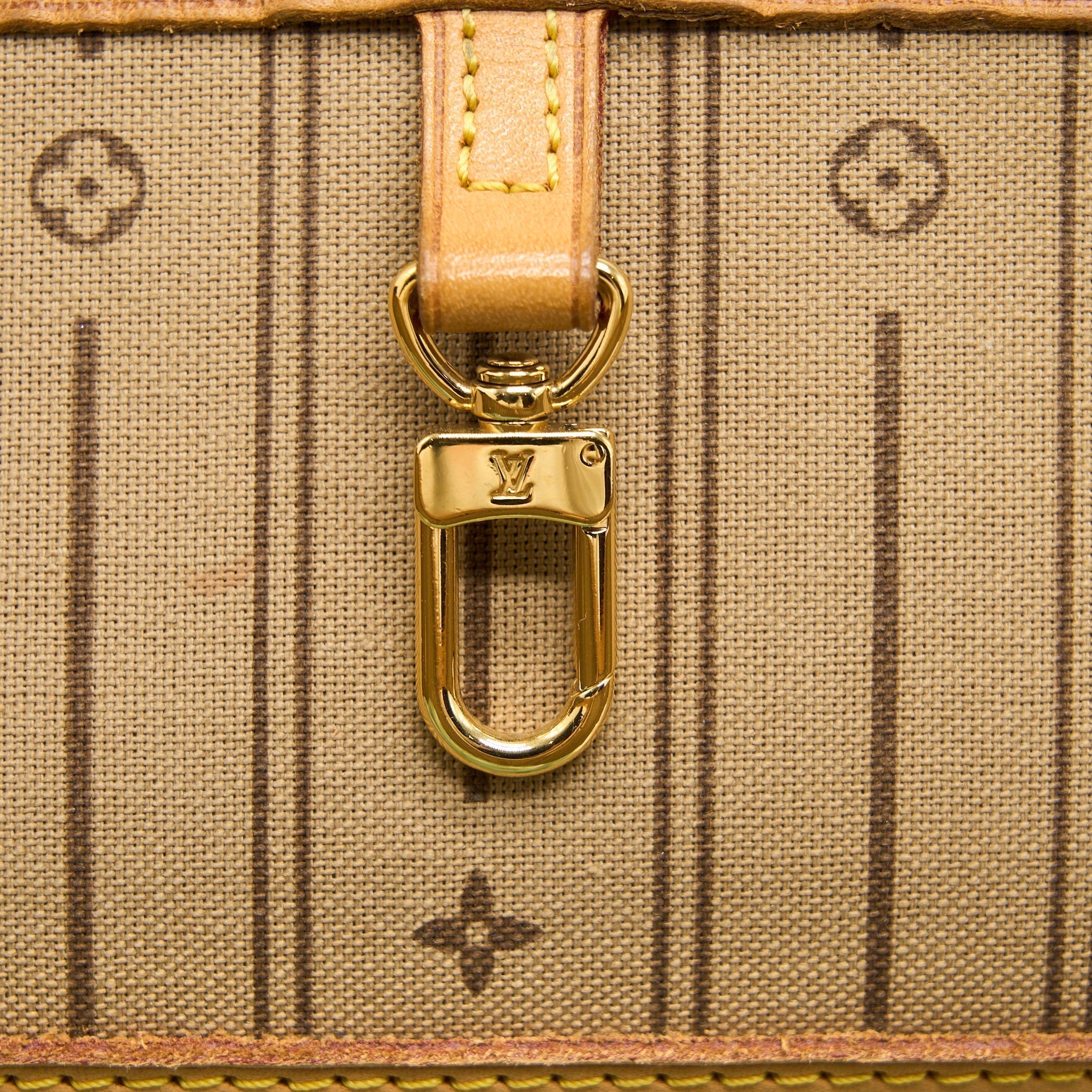 louis-vuitton-neverfull-mm-monogram-canvas-ghw