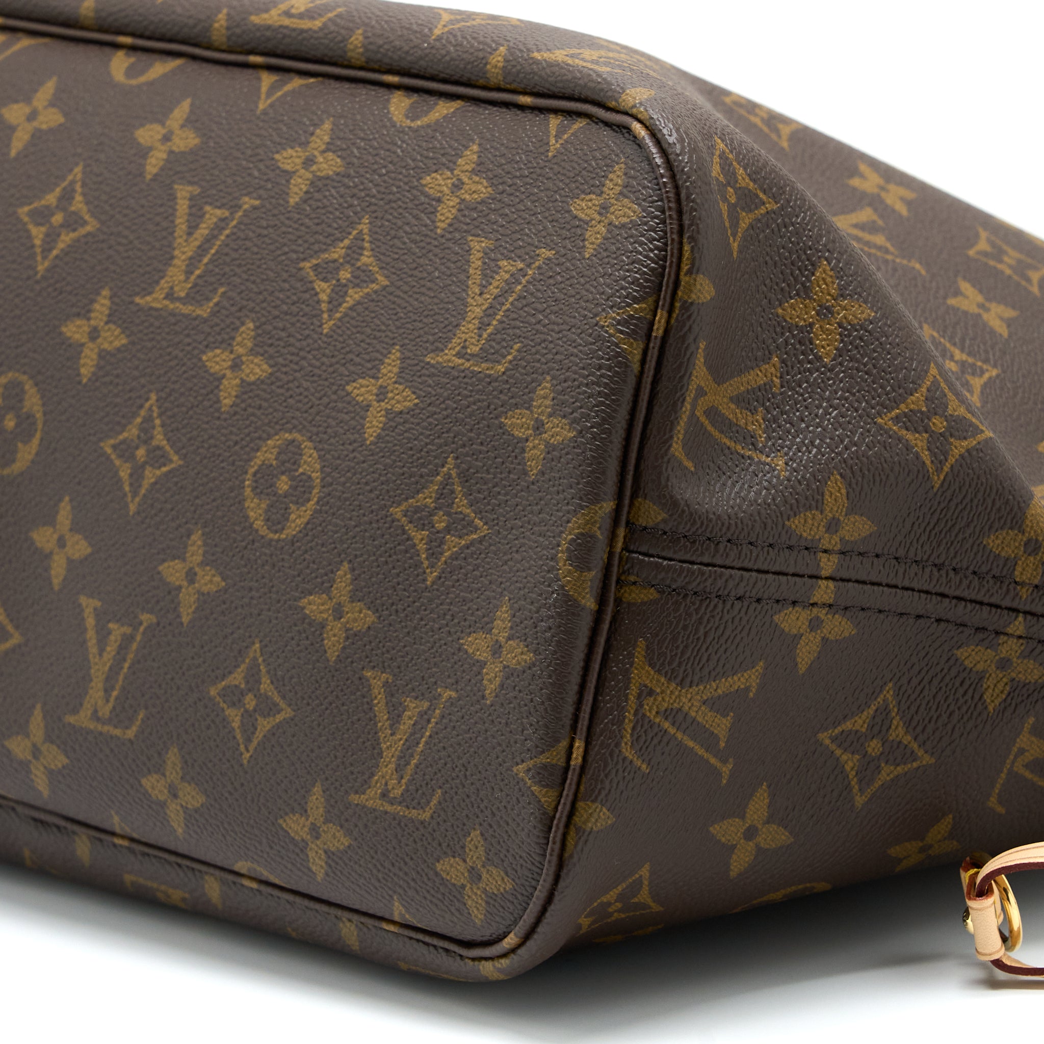 louis-vuitton-neverfull-mm-monogram-canvas-ghw-new-version