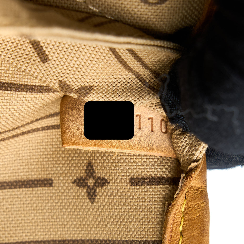 louis-vuitton-neverfull-mm-monogram-canvas-ghw