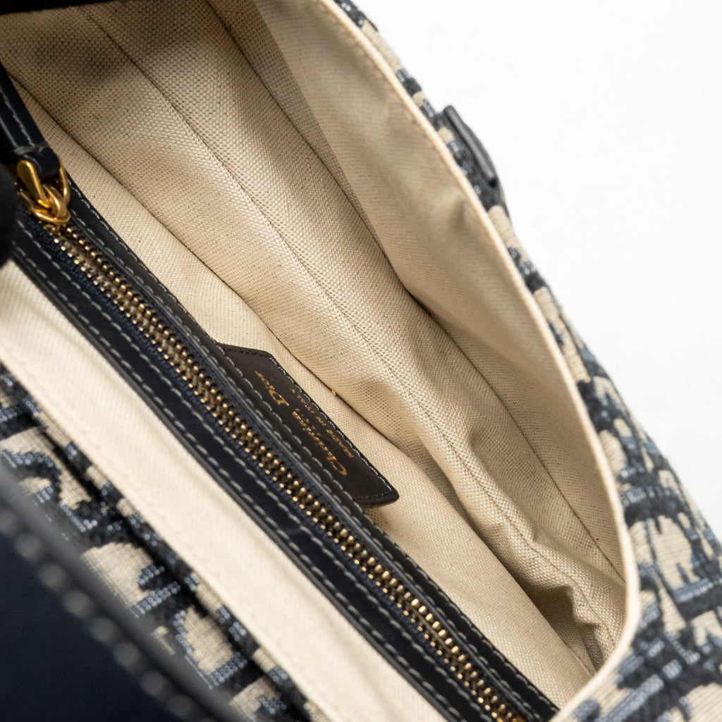 dior-medium-saddle-bag-blue-oblique-canvas-calfskin-ghw