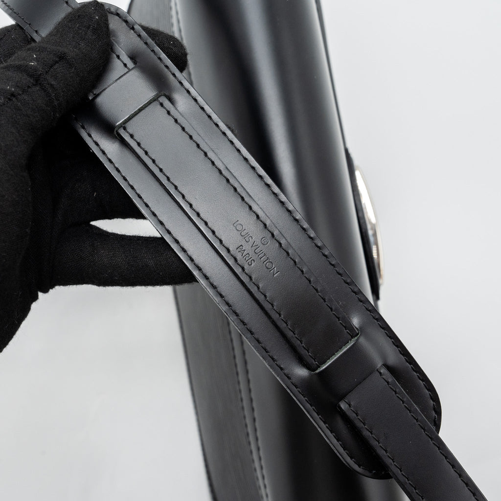 louis-vuitton-bagatelle-pm-epi-leather-black-shw