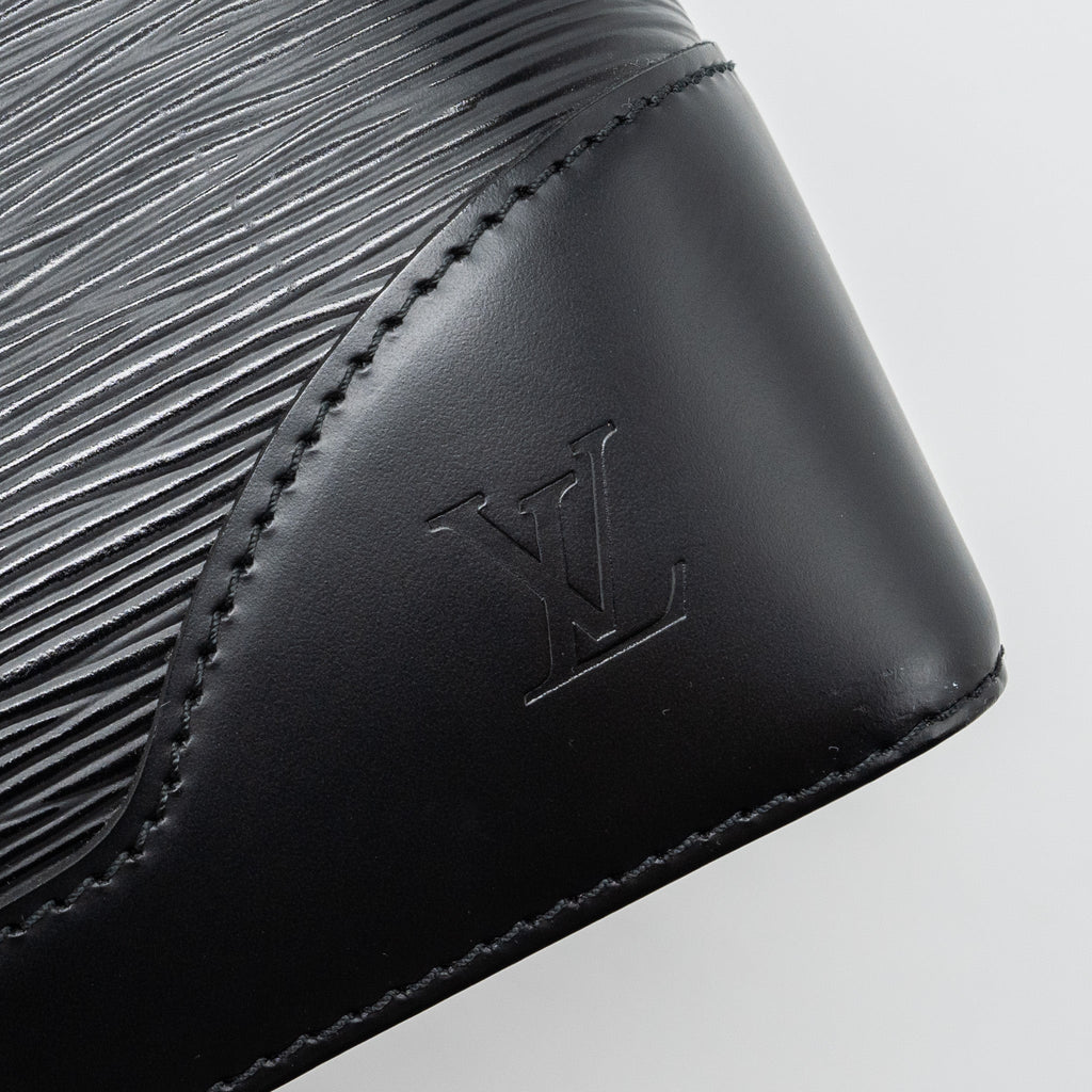 louis-vuitton-bagatelle-pm-epi-leather-black-shw