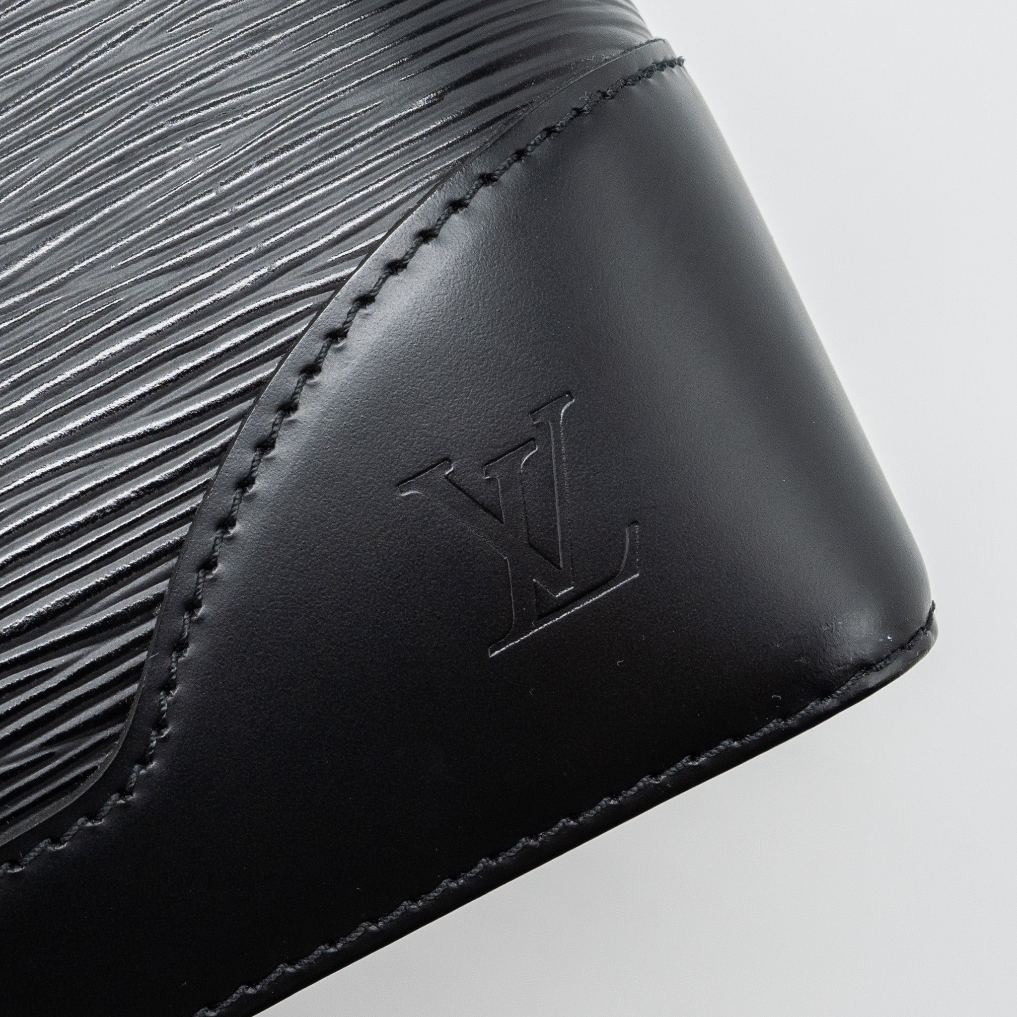 louis-vuitton-bagatelle-pm-epi-leather-black-shw