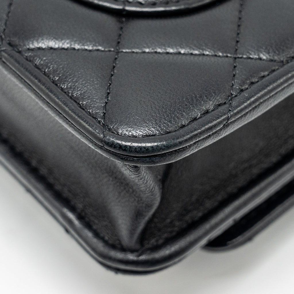 chanel-23a-lion-charms-wallet-on-chain-lambskin-black-ghw-microchip-1