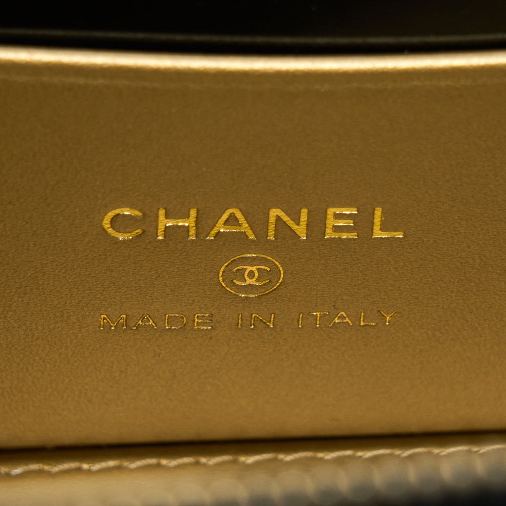 chanel-22s-pearl-crush-long-vanity-with-chain-lambskin-black-ghw-3