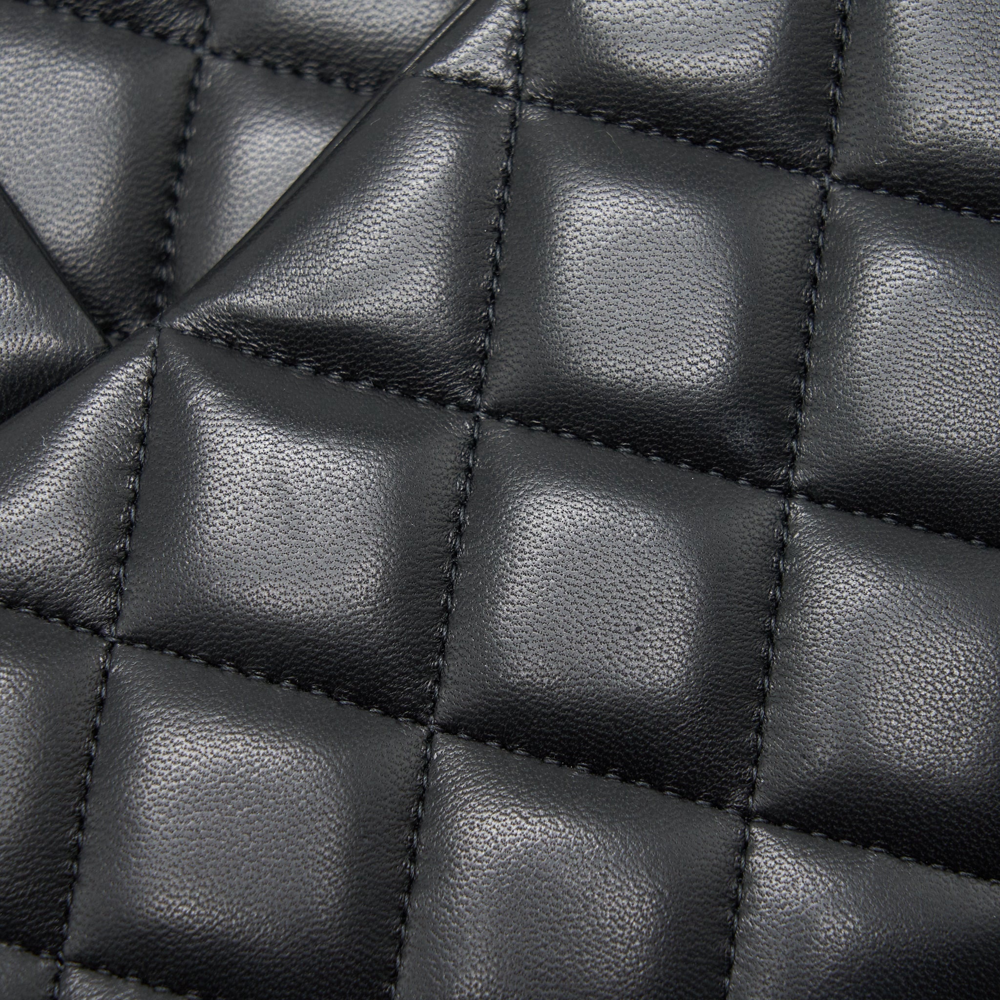 chanel-classic-double-flap-jumbo-bag-lambskin-black-ghw