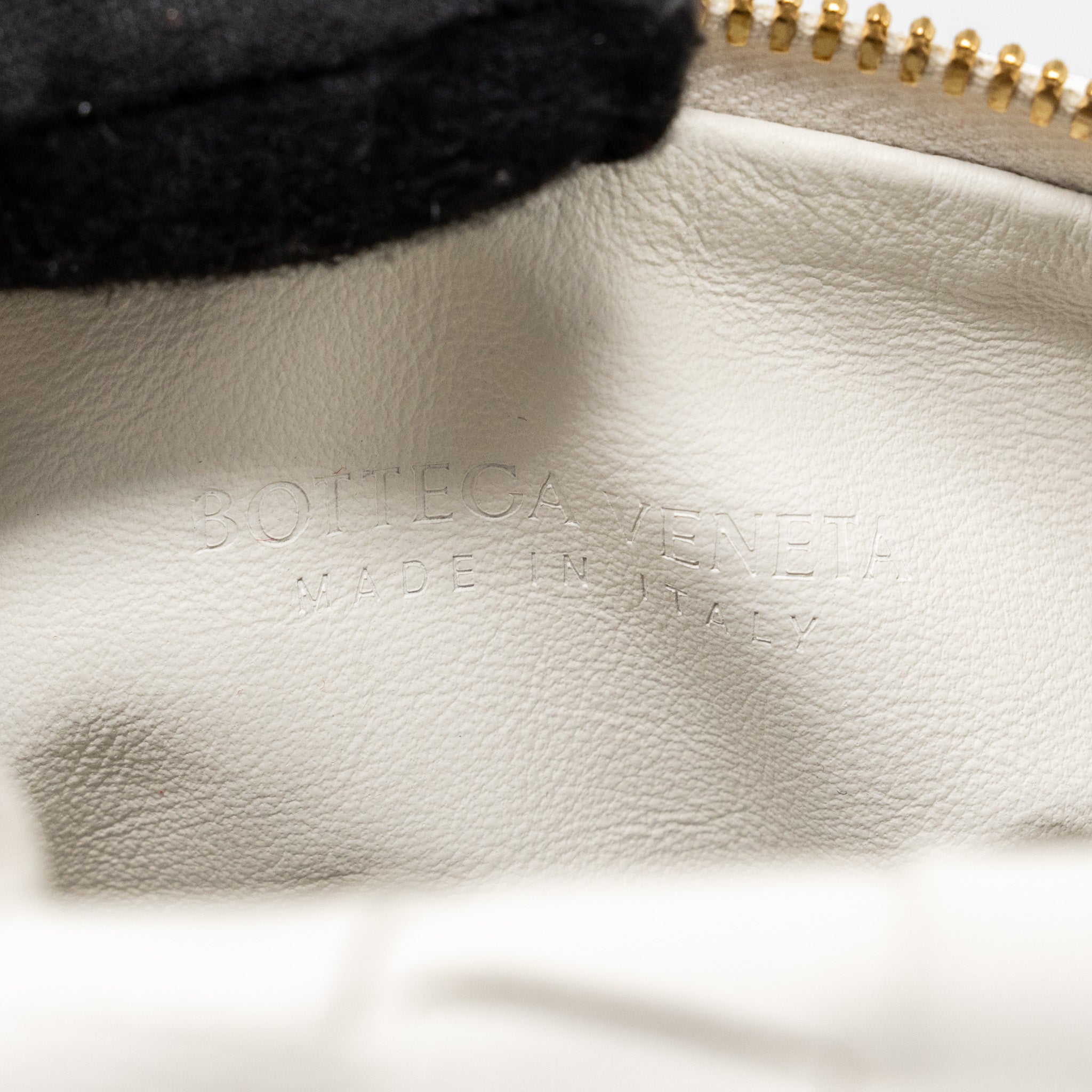 bottega-veneta-mini-jodie-lambskin-blanc-ghw