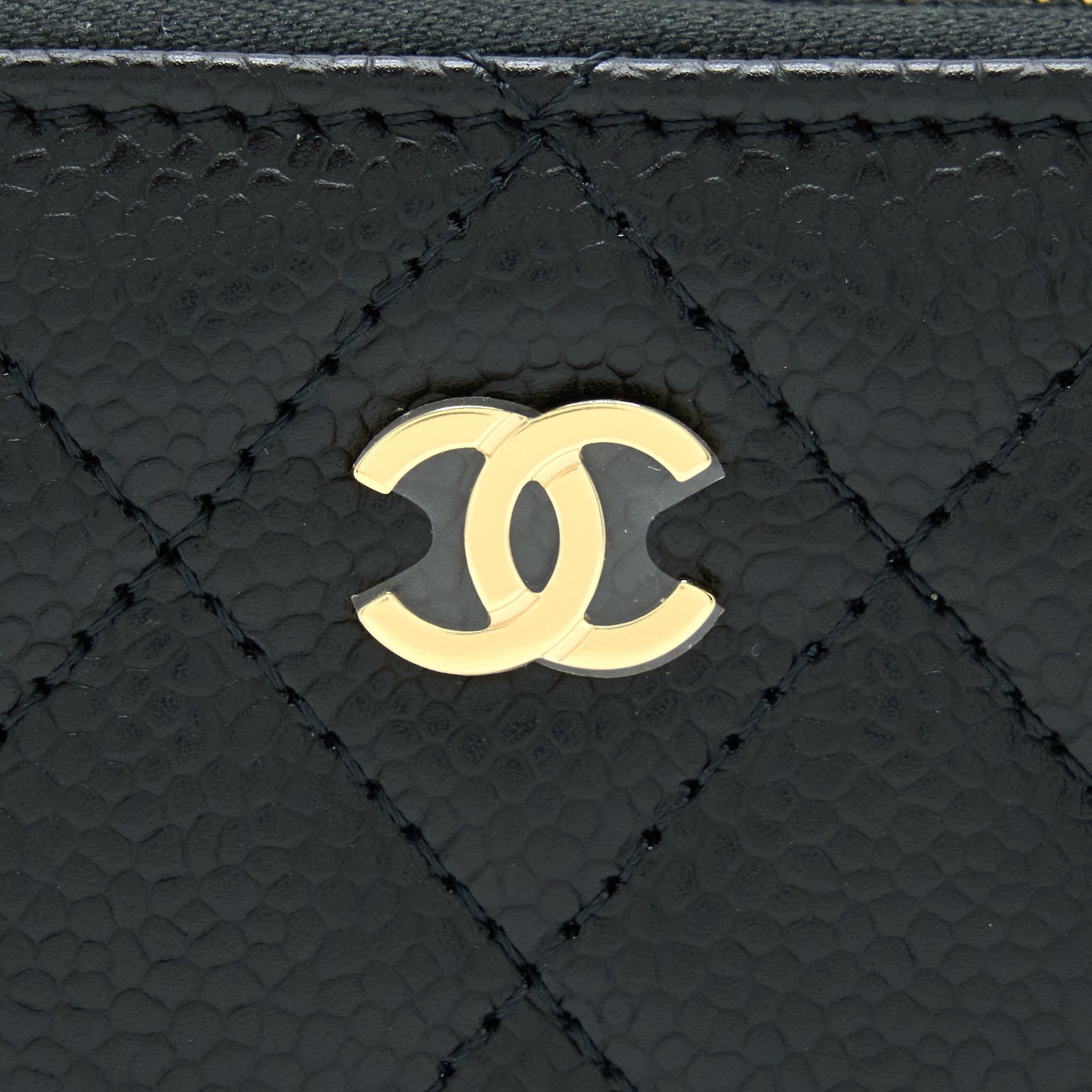 chanel-zip-small-card-holder-caviar-black-ghw