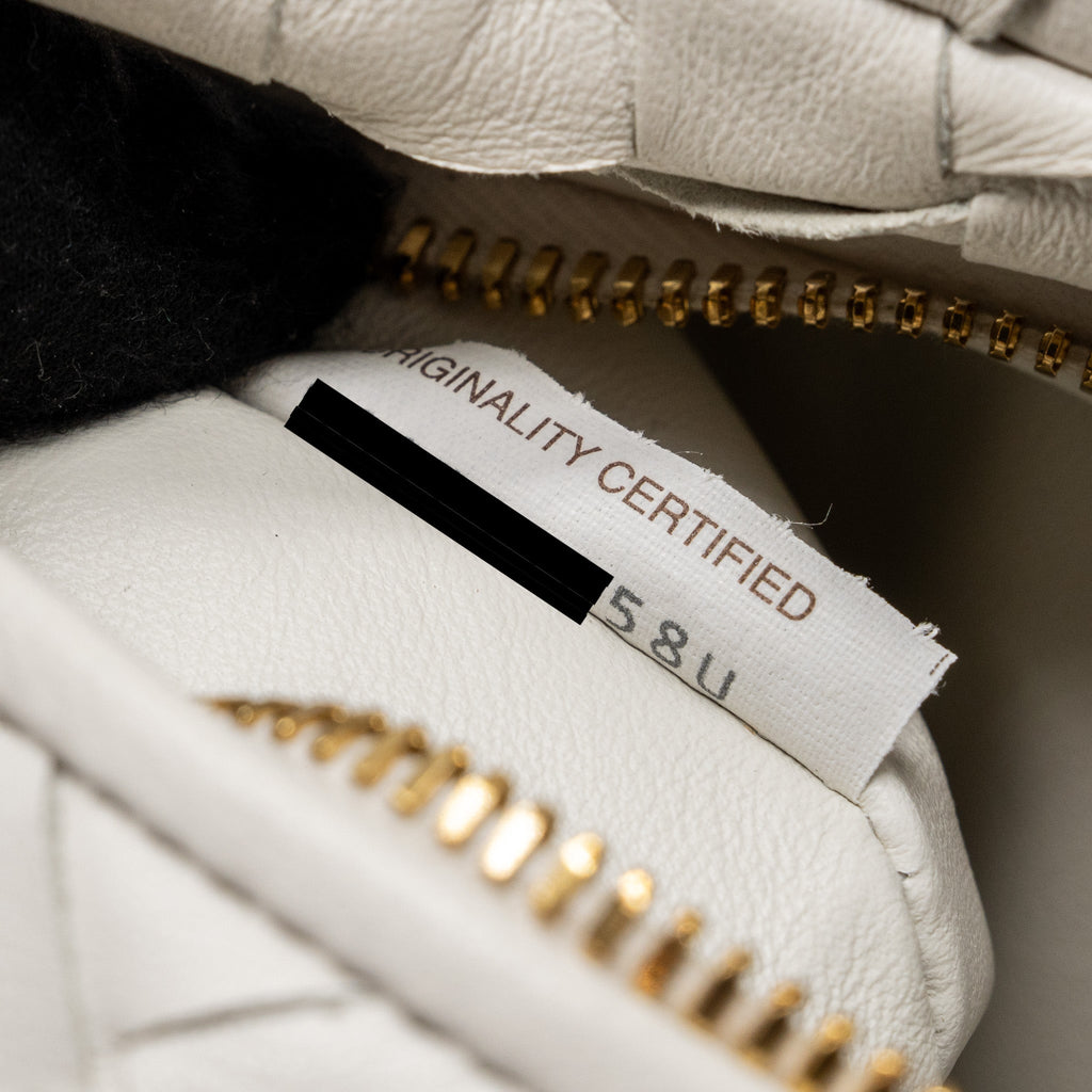 bottega-veneta-mini-jodie-lambskin-blanc-ghw