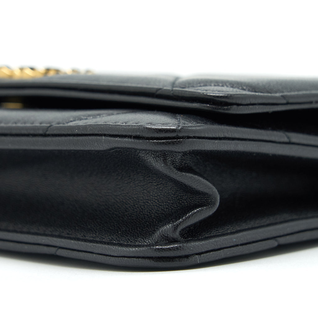 chanel-19-wallet-on-chain-lambskin-black-with-multicolour-hardware-microchip