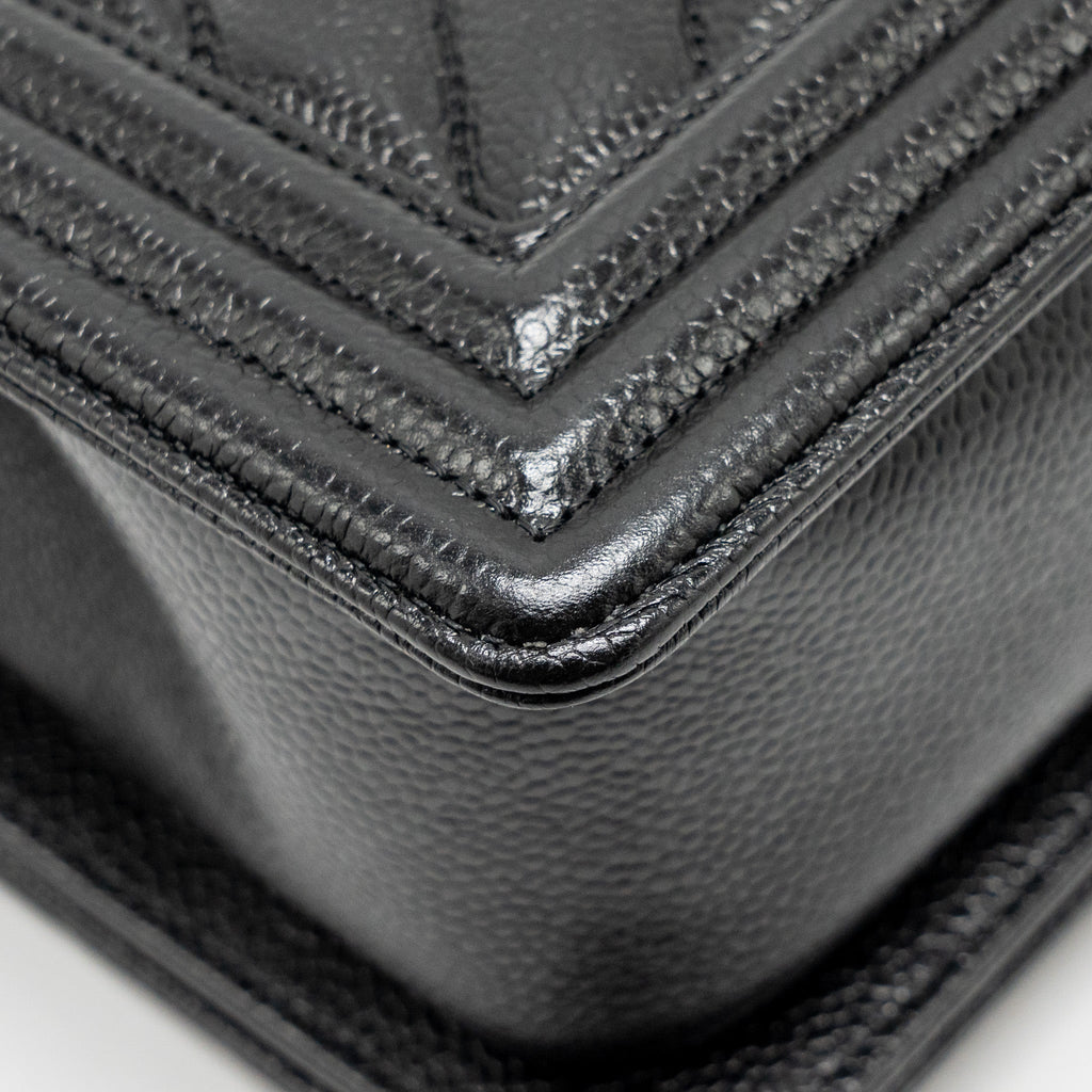 chanel-chevron-medium-boy-bag-caviar-black-shw