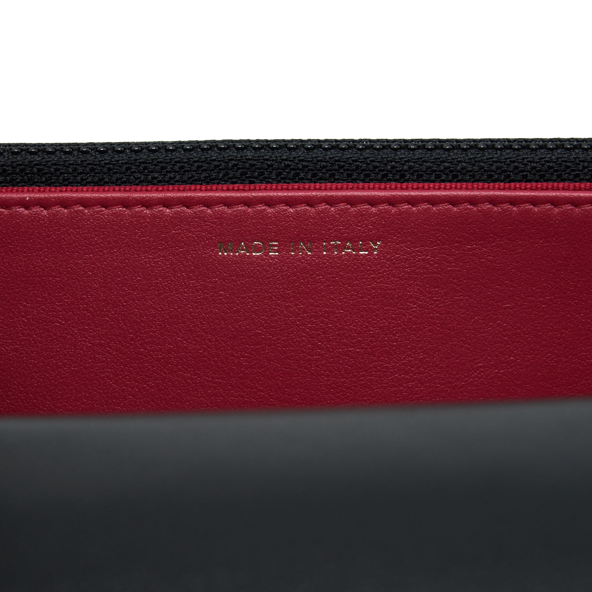 chanel-19-wallet-on-chain-lambskin-black-with-multicolour-hardware-microchip
