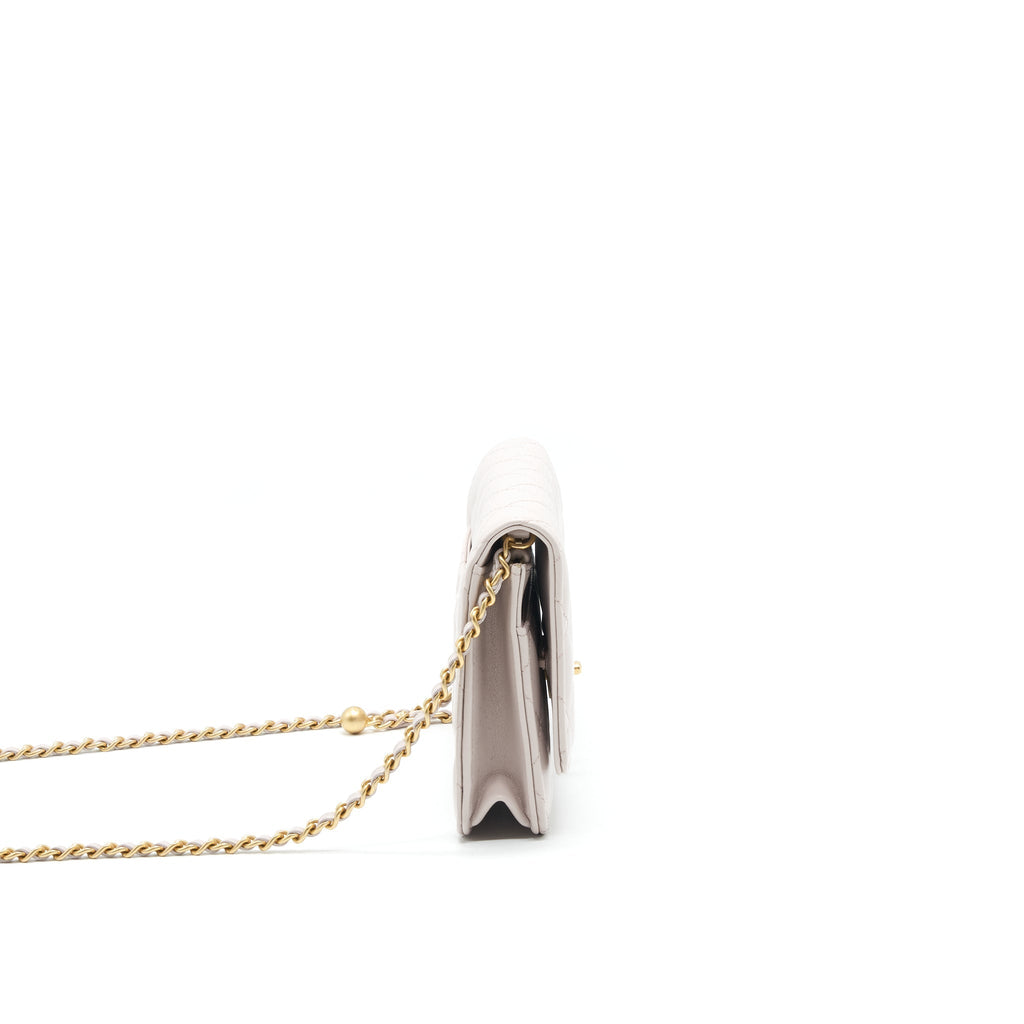 chanel-21b-light-purple-pearl-crush-wallet-on-chain-ghw