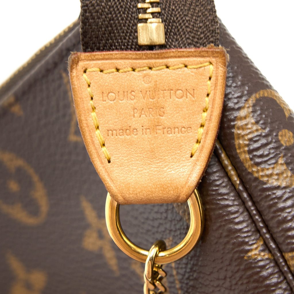 louis-vuitton-mini-pochette-accessories-monogram-canvas-ghw-4