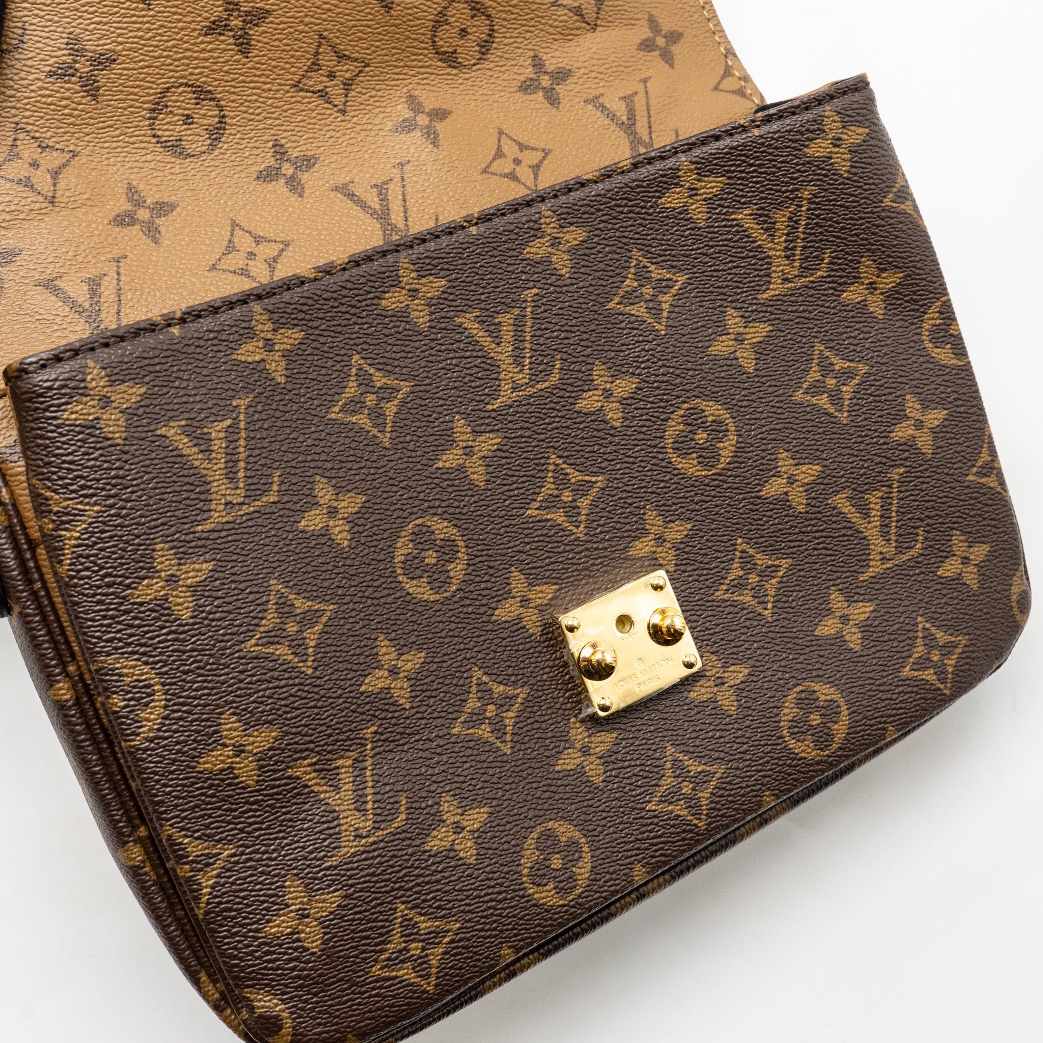 louis-vuitton-pochette-metis-monogram-reverse-canvas-ghw-10