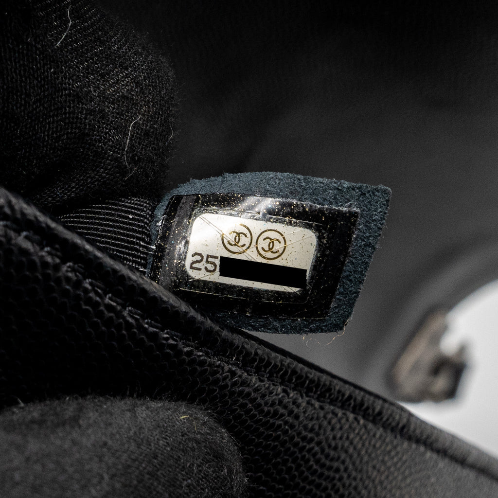 chanel-medium-boy-bag-caviar-black-ruthenium-shw