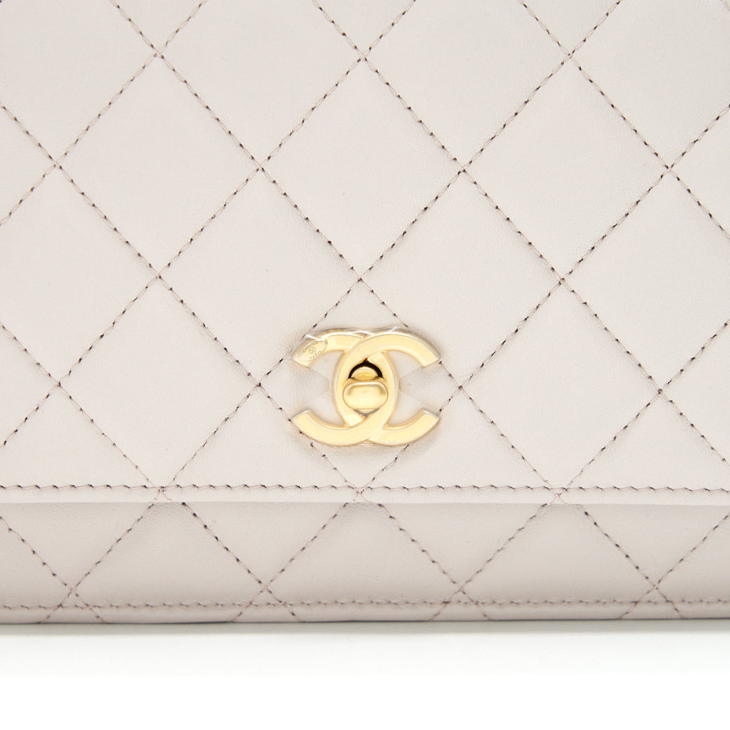 chanel-21b-light-purple-pearl-crush-wallet-on-chain-ghw