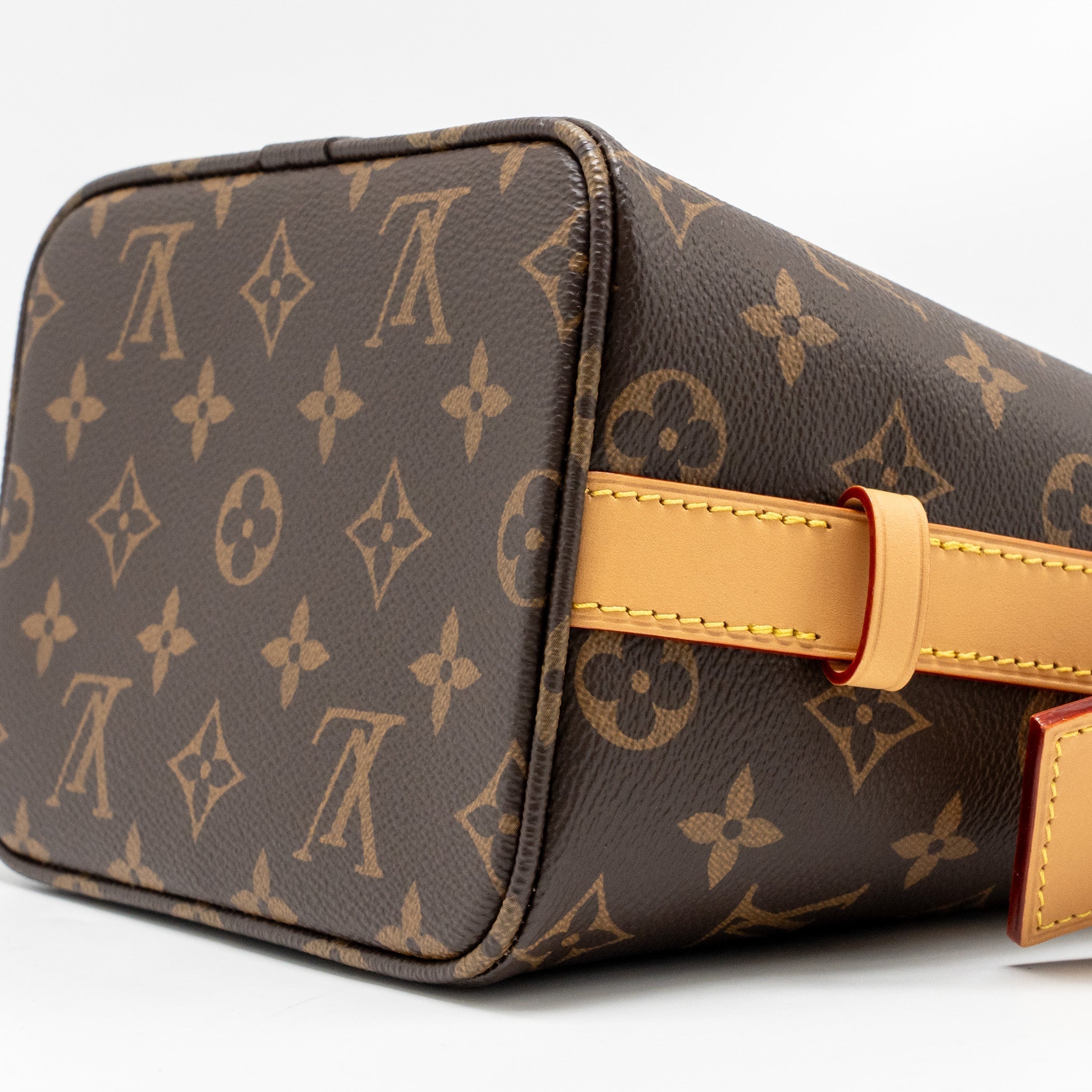 louis-vuitton-all-in-bb-bag-monogram-canvas-ghw