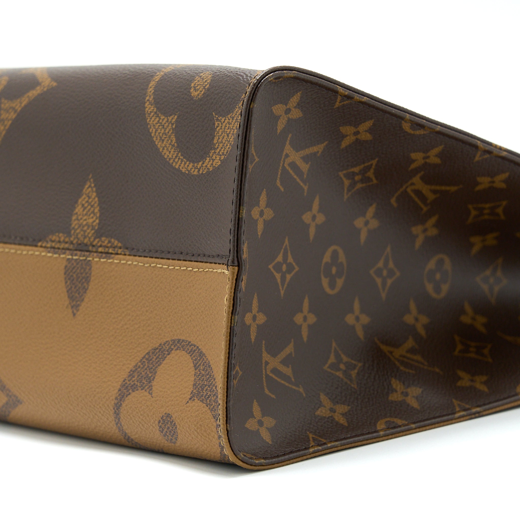 louis-vuitton-on-the-go-mm-monogram-reverse-canvas-ghw