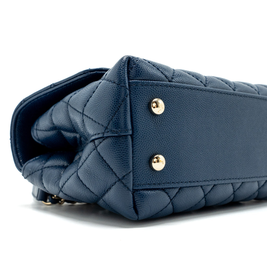 chanel-small-coco-handle-with-lizard-top-handle-caviar-navy-lghwmicrochip
