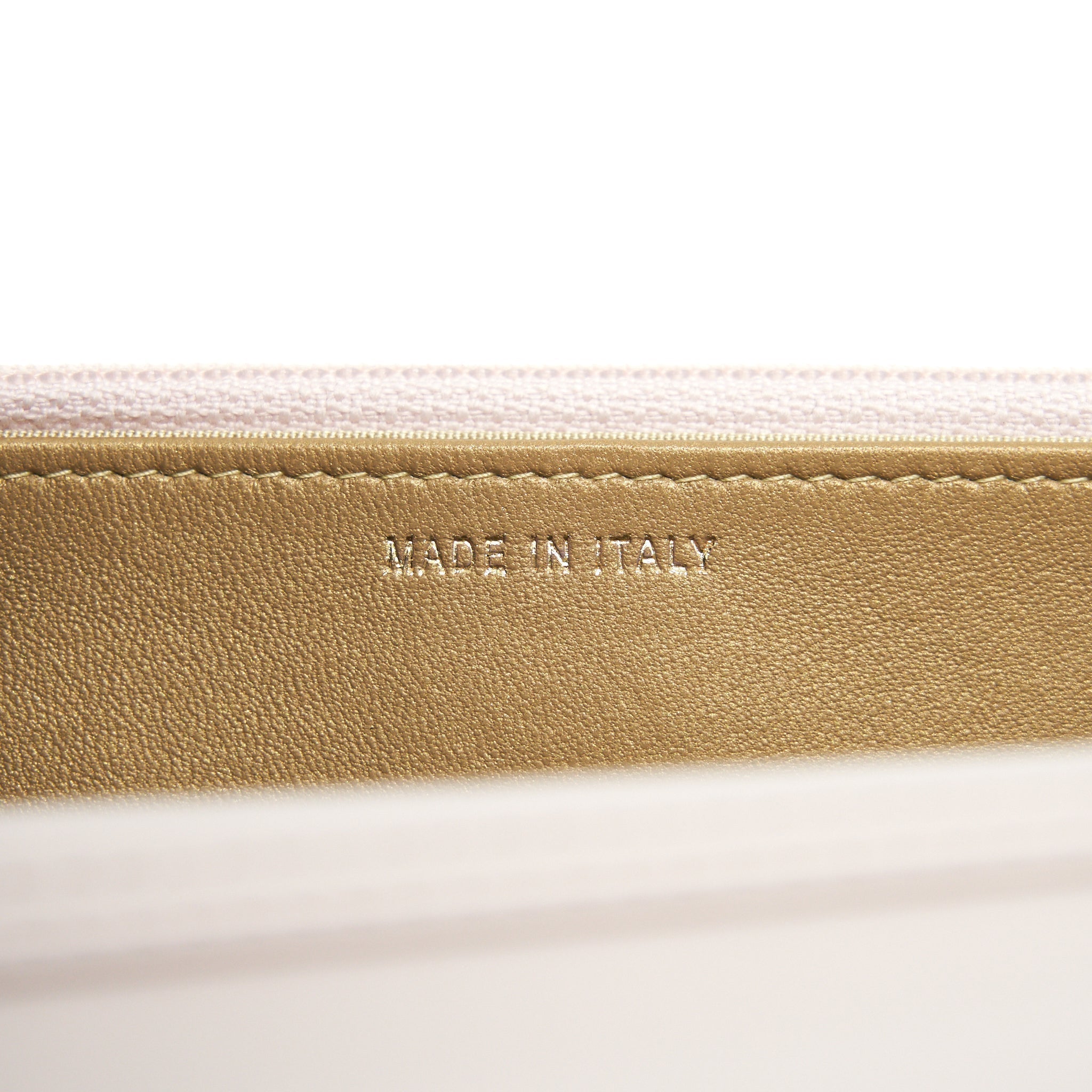 chanel-21b-light-purple-pearl-crush-wallet-on-chain-ghw