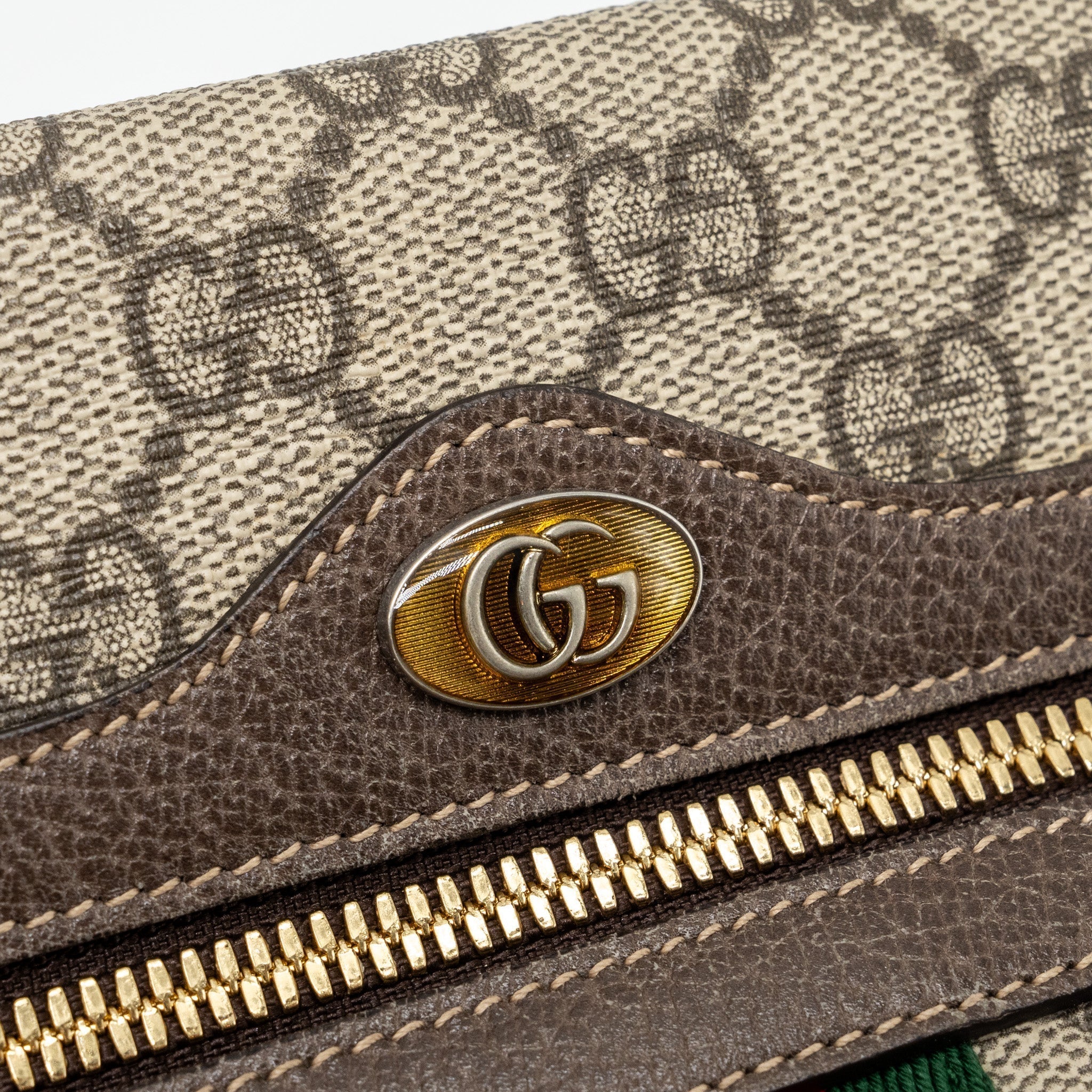 gucci-ophidia-gg-supreme-zip-crossbody-bag