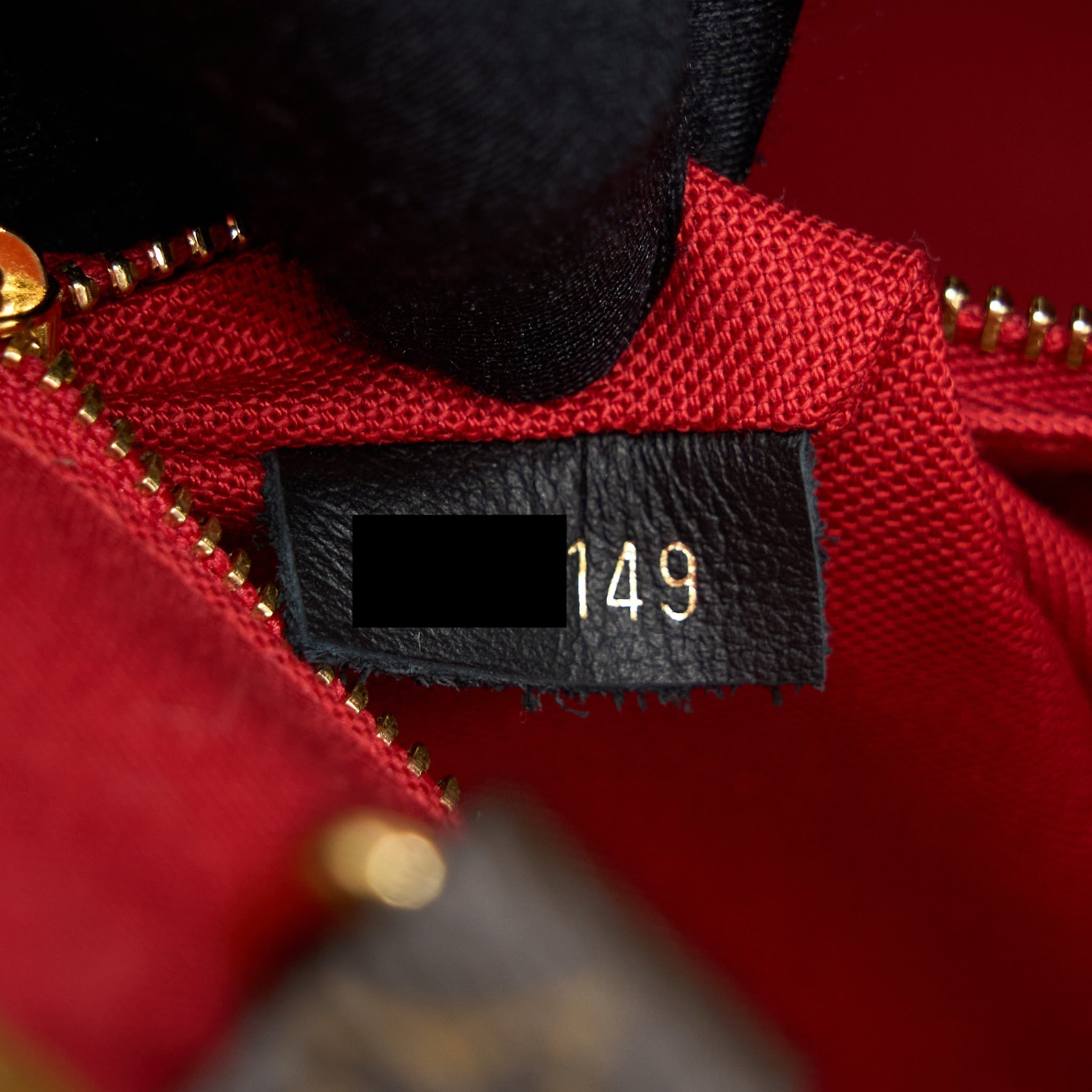louis-vuitton-on-the-go-mm-monogram-reverse-canvas-ghw