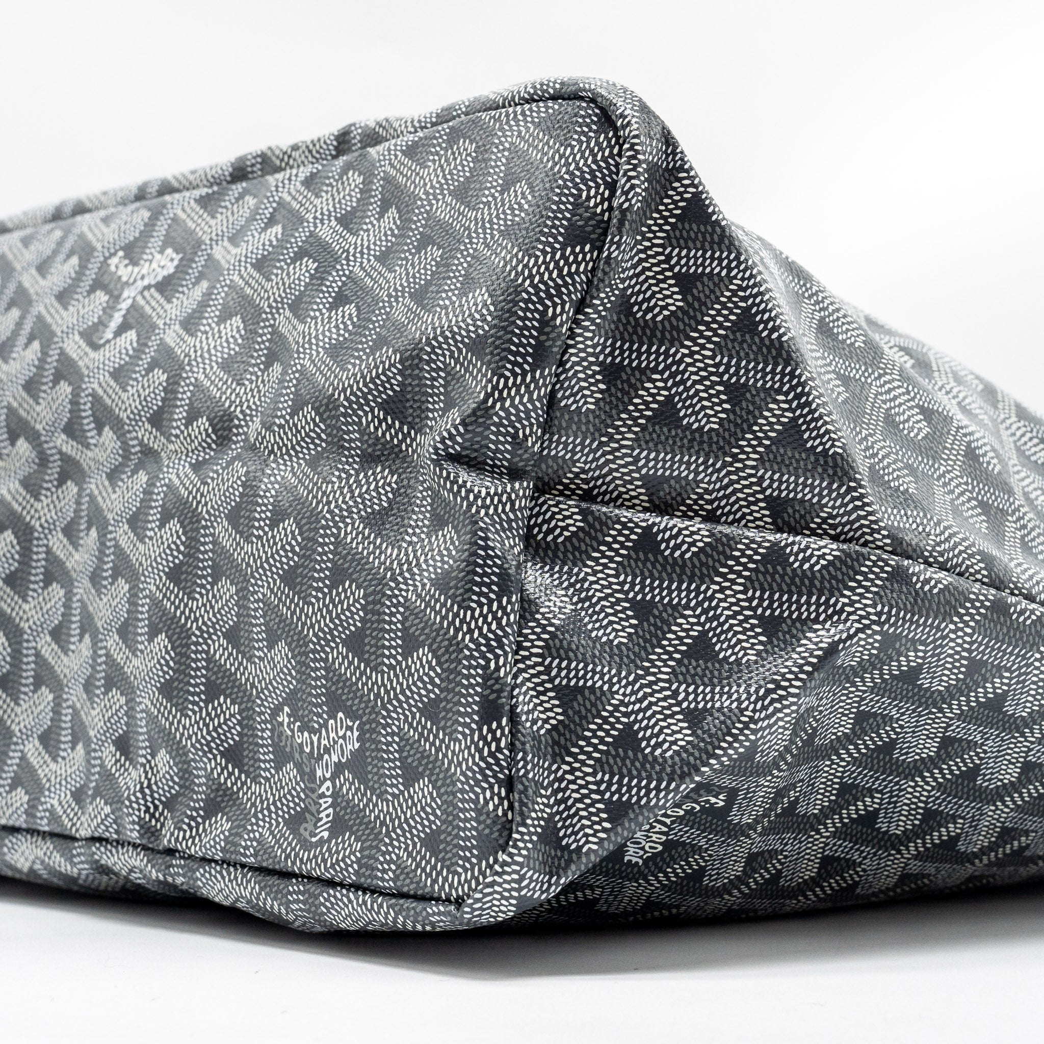goyard-saint-louis-pm-tote-bag-goyardline-canvas-leather-grey