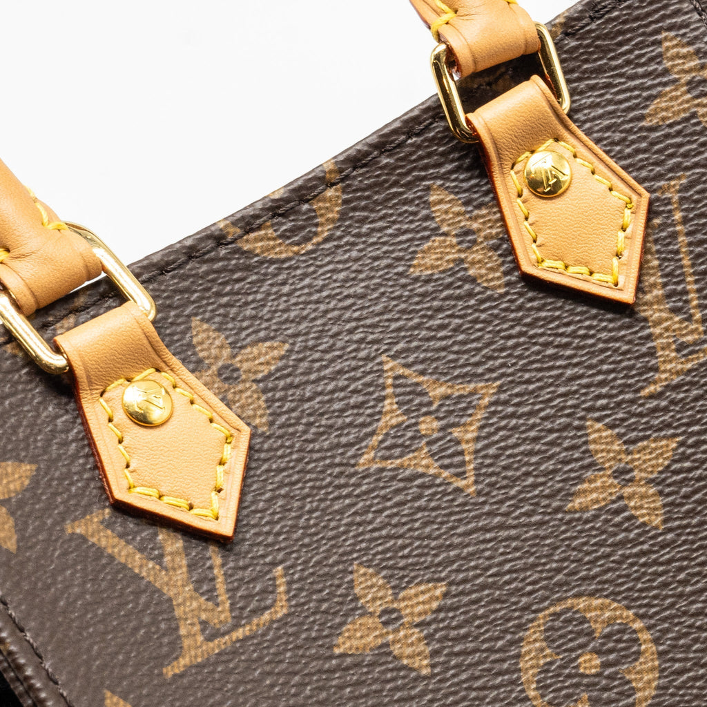 louis-vuitton-patit-sac-plat-monogram-canvas-ghw