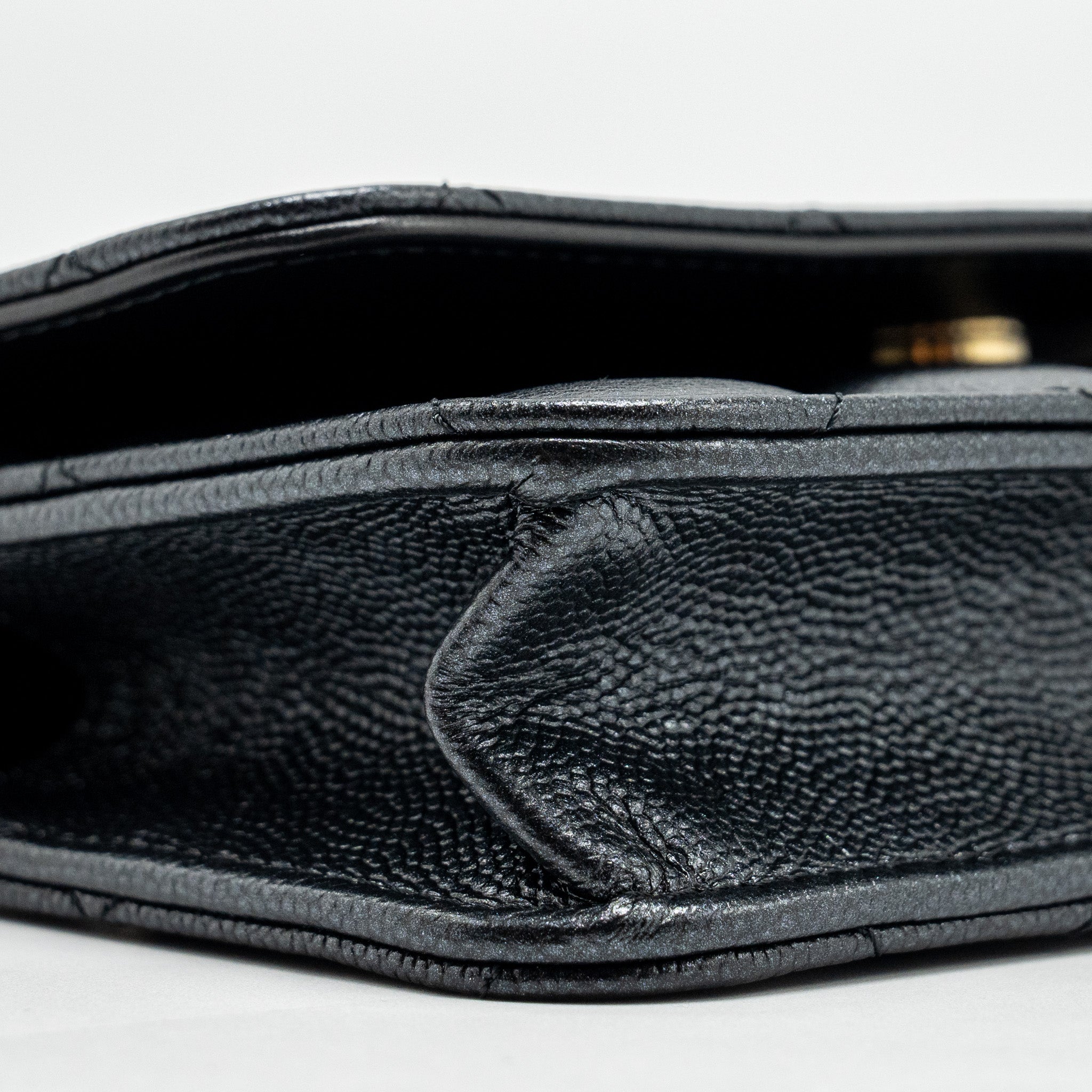 chanel-23b-mini-flap-wallet-with-adjustable-chain-caviar-iridescent-black-ghw-microchip