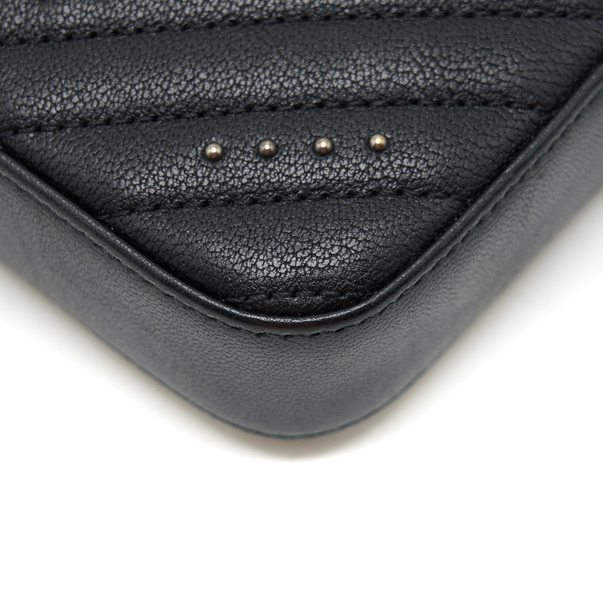 chanel-reissue-wallet-on-chain-black-ruthenium-hardware