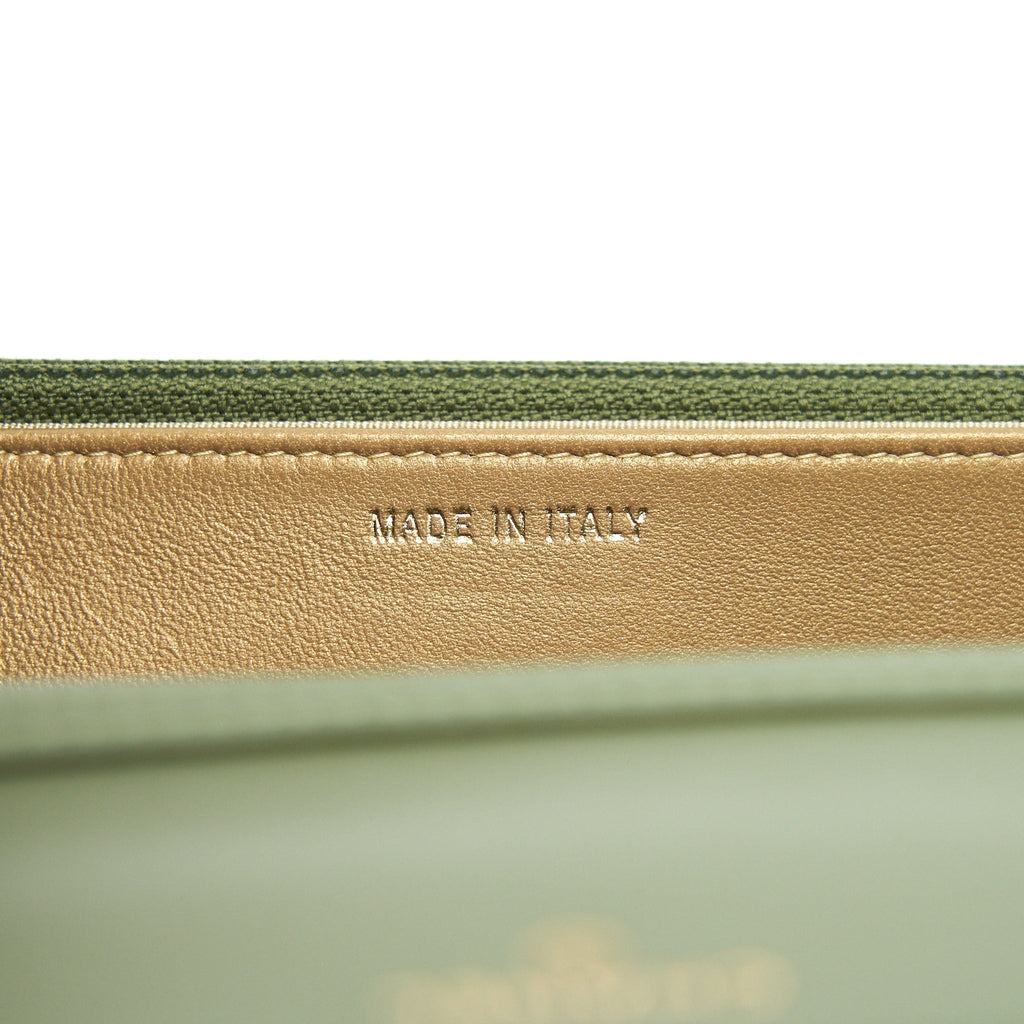 chanel-21b-green-ghw-pearl-crush-wallet-on-chain
