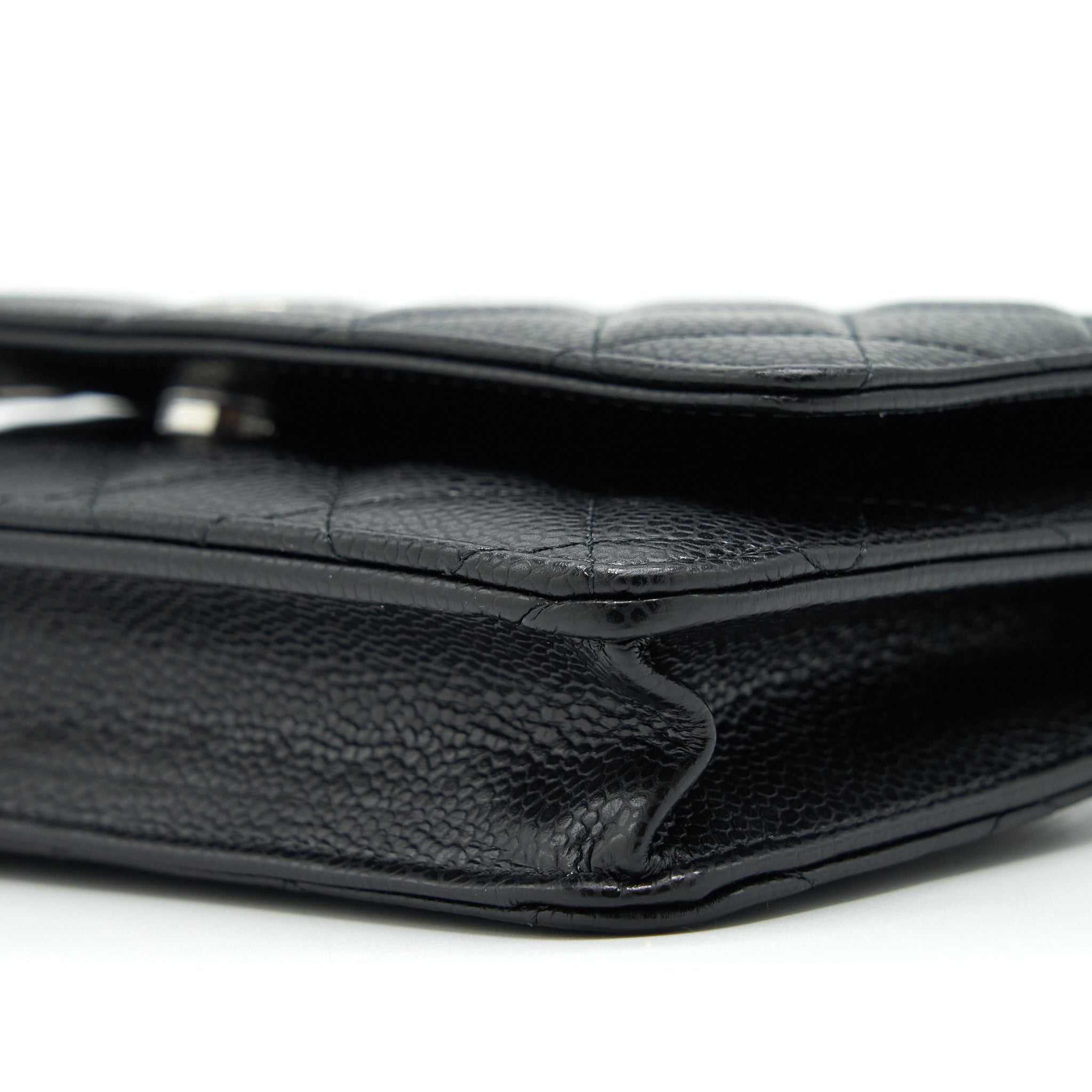 chanel-classic-wallet-on-chain-caviar-black-shw-microchip-4