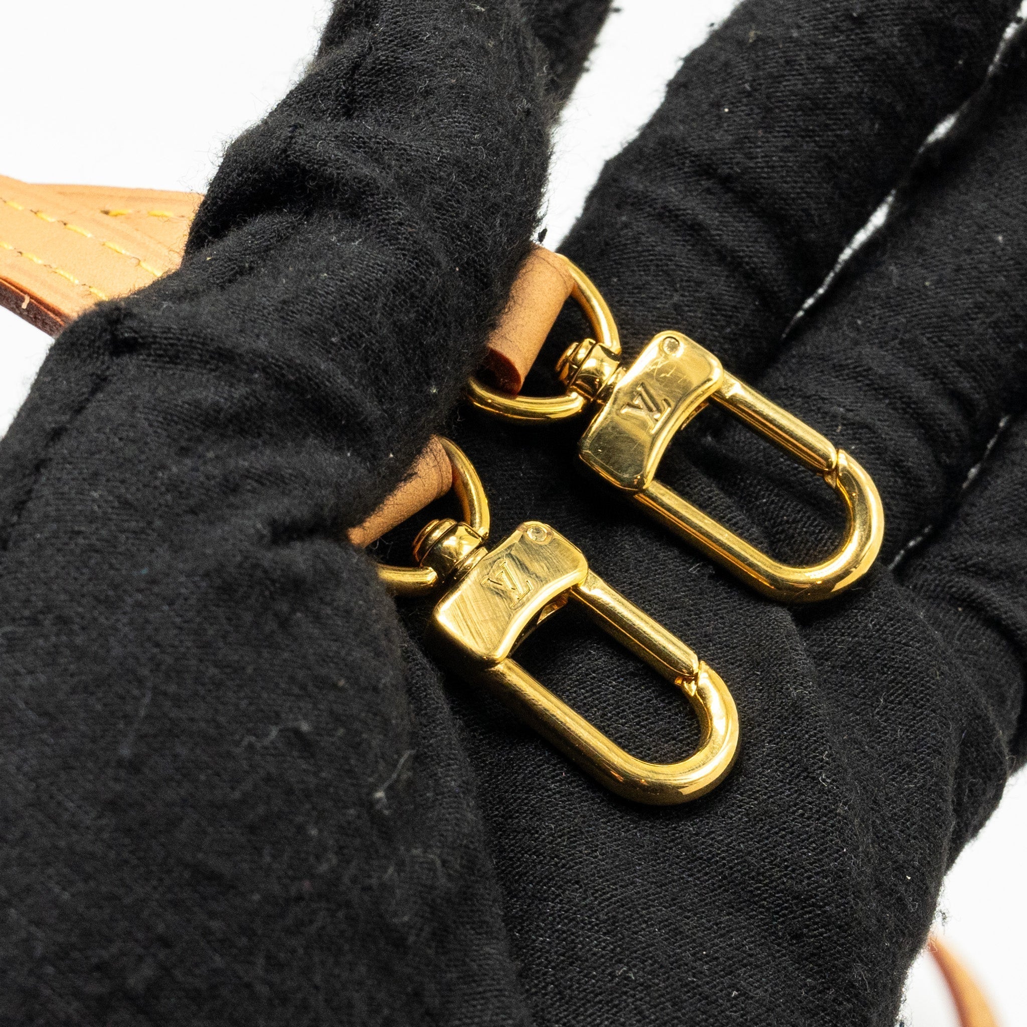 louis-vuitton-patit-sac-plat-monogram-canvas-ghw