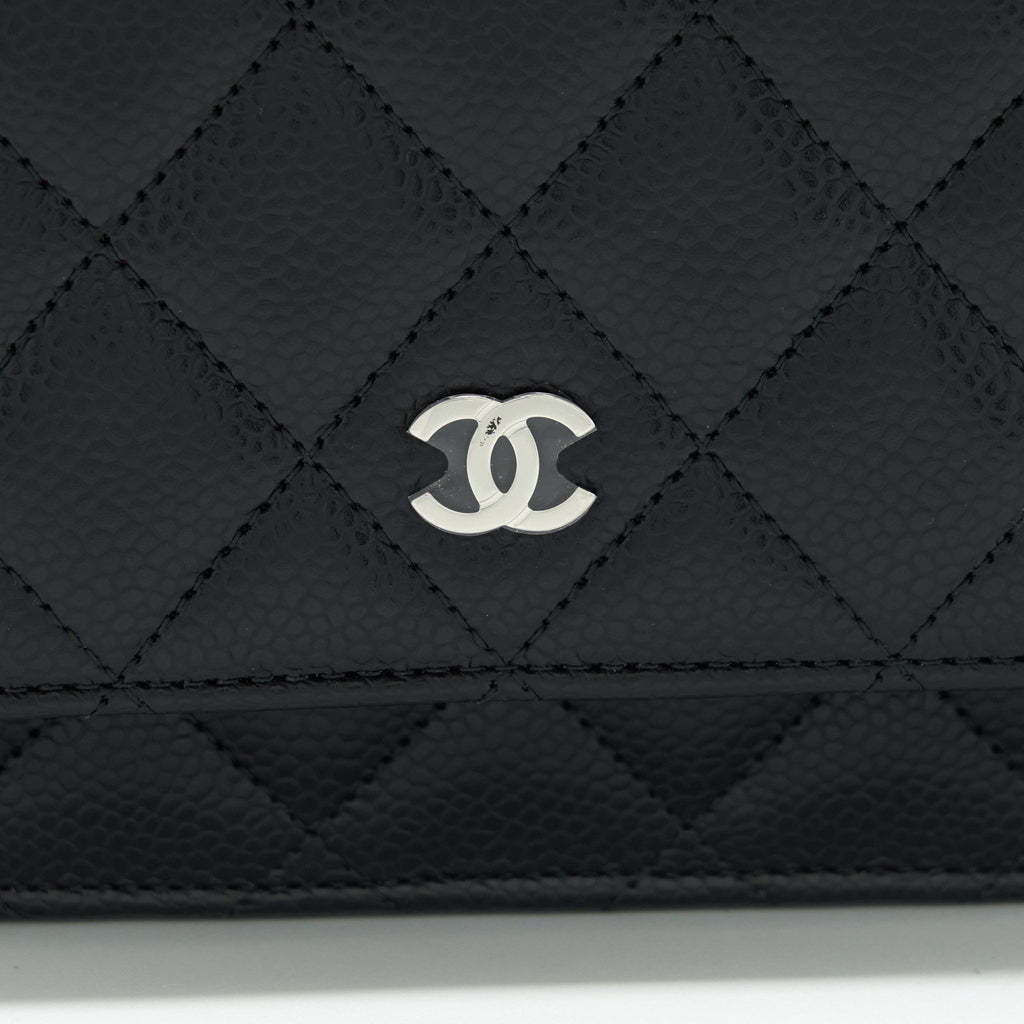 chanel-classic-wallet-on-chain-caviar-black-shw-microchip-4