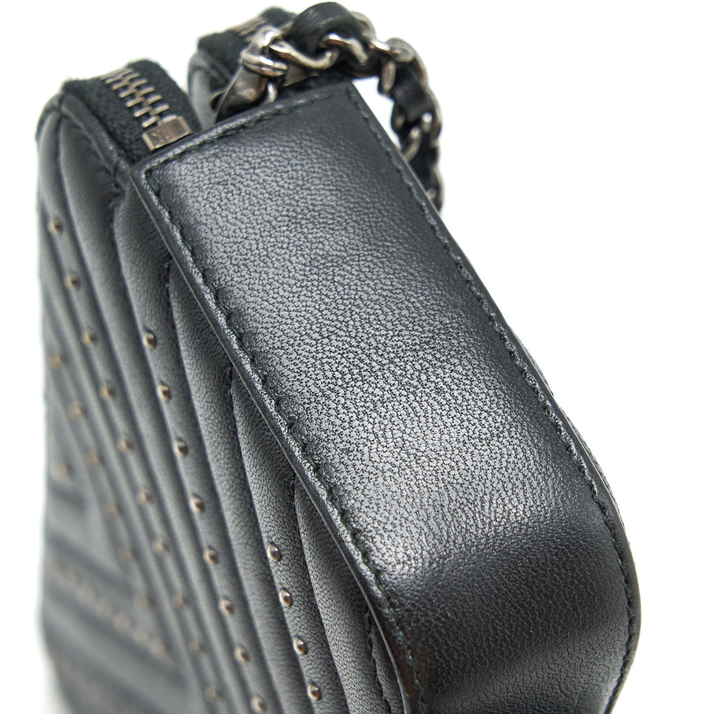 chanel-reissue-wallet-on-chain-black-ruthenium-hardware