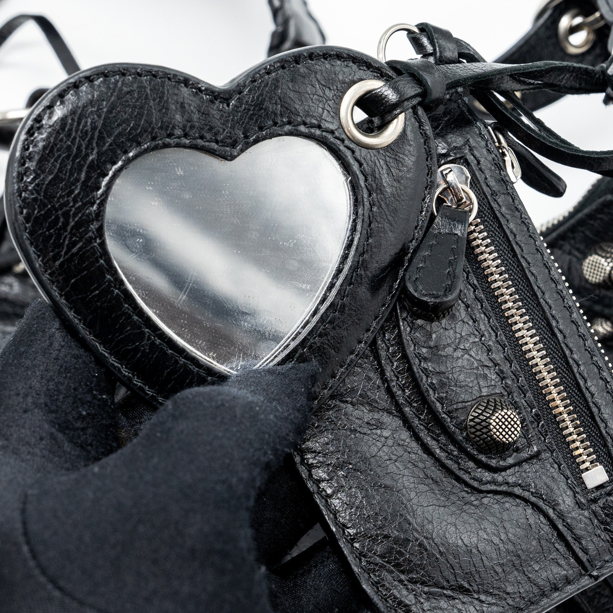 balenciaga-le-carbo-xs-shoulder-bag-lambskin-black-shw