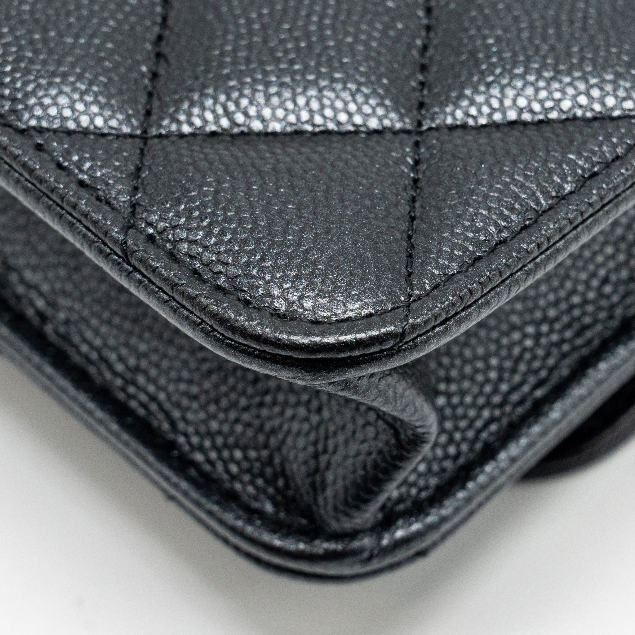 chanel-23b-mini-flap-wallet-with-adjustable-chain-caviar-iridescent-black-ghw-microchip