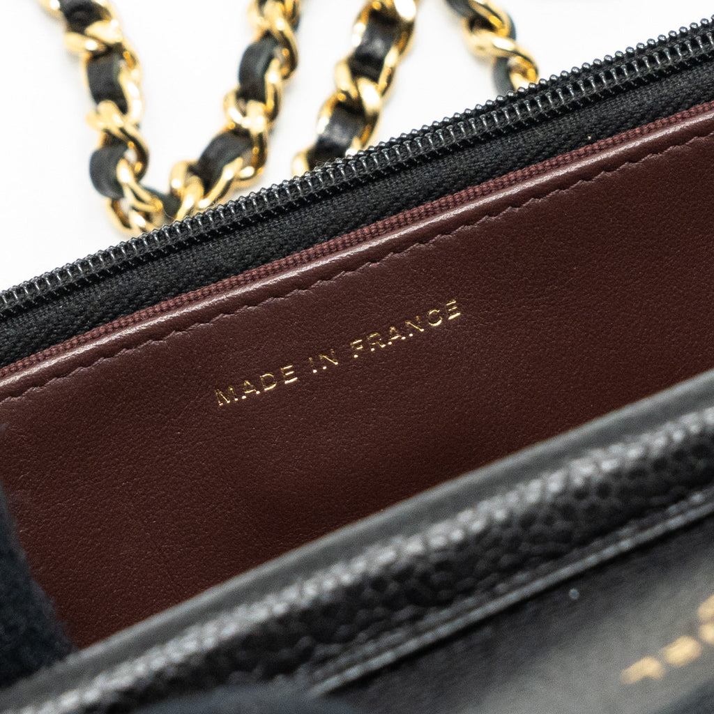 chanel-classic-wallet-on-chain-caviar-black-ghwmicrochip-1
