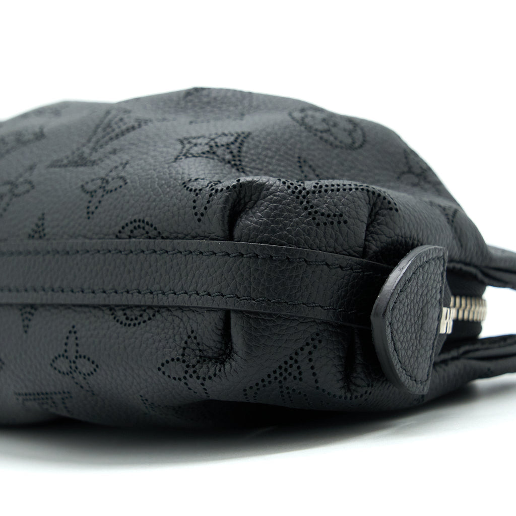 louis-vuitton-scala-mini-pouch-calfskin-black-shw